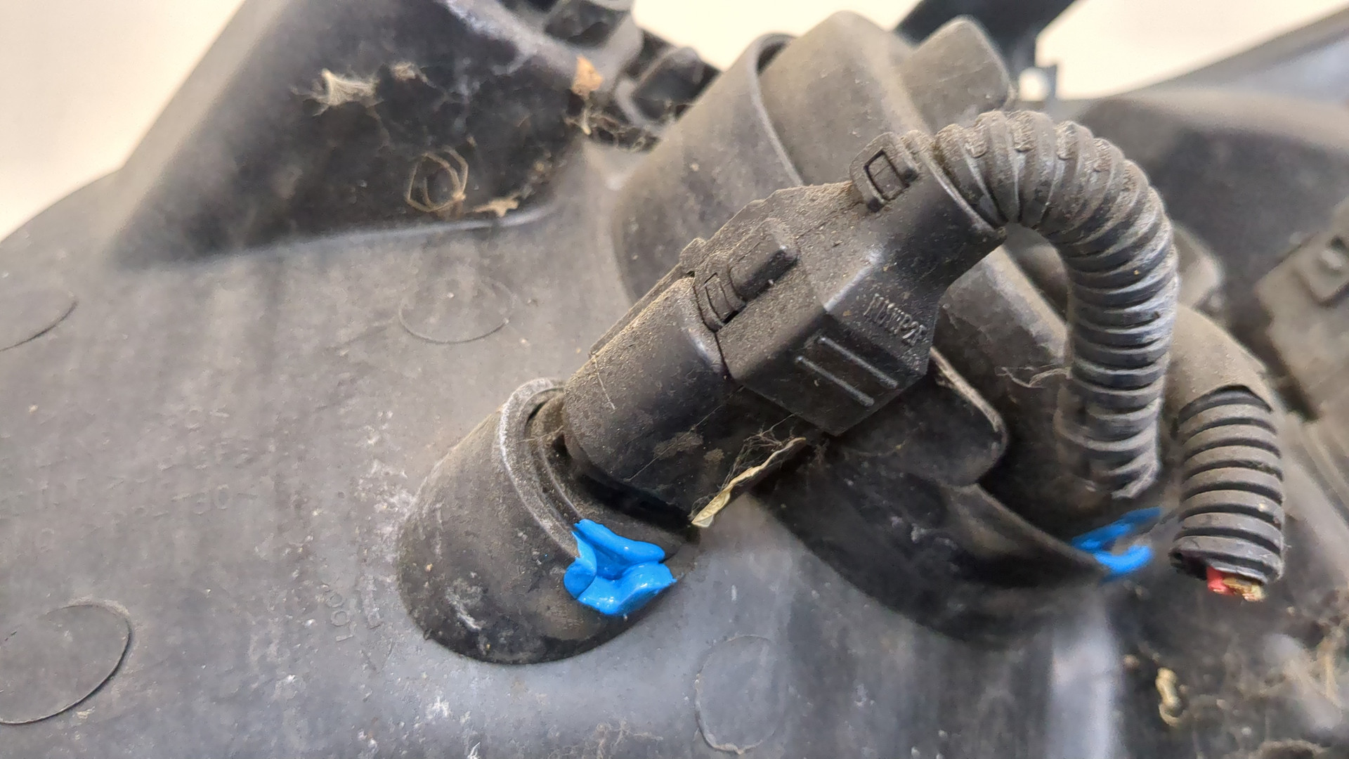 Фара правая