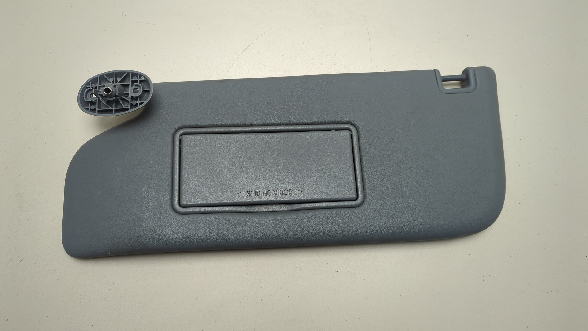 Козырек солнцезащитный