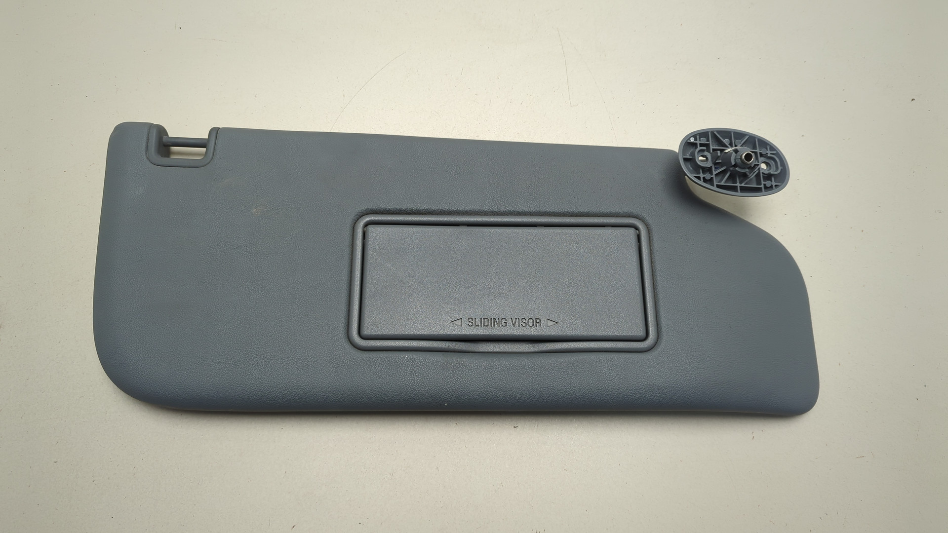 Козырек солнцезащитный