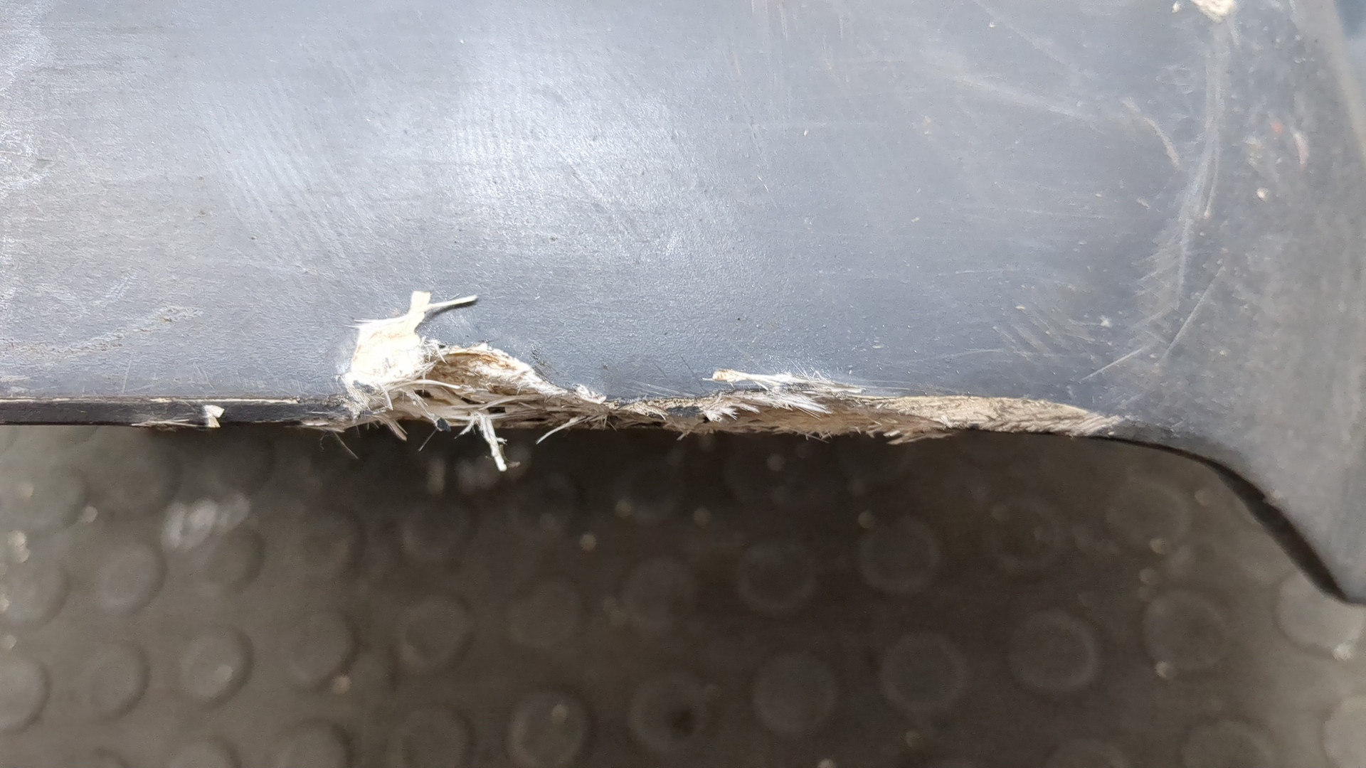 Подножка правая