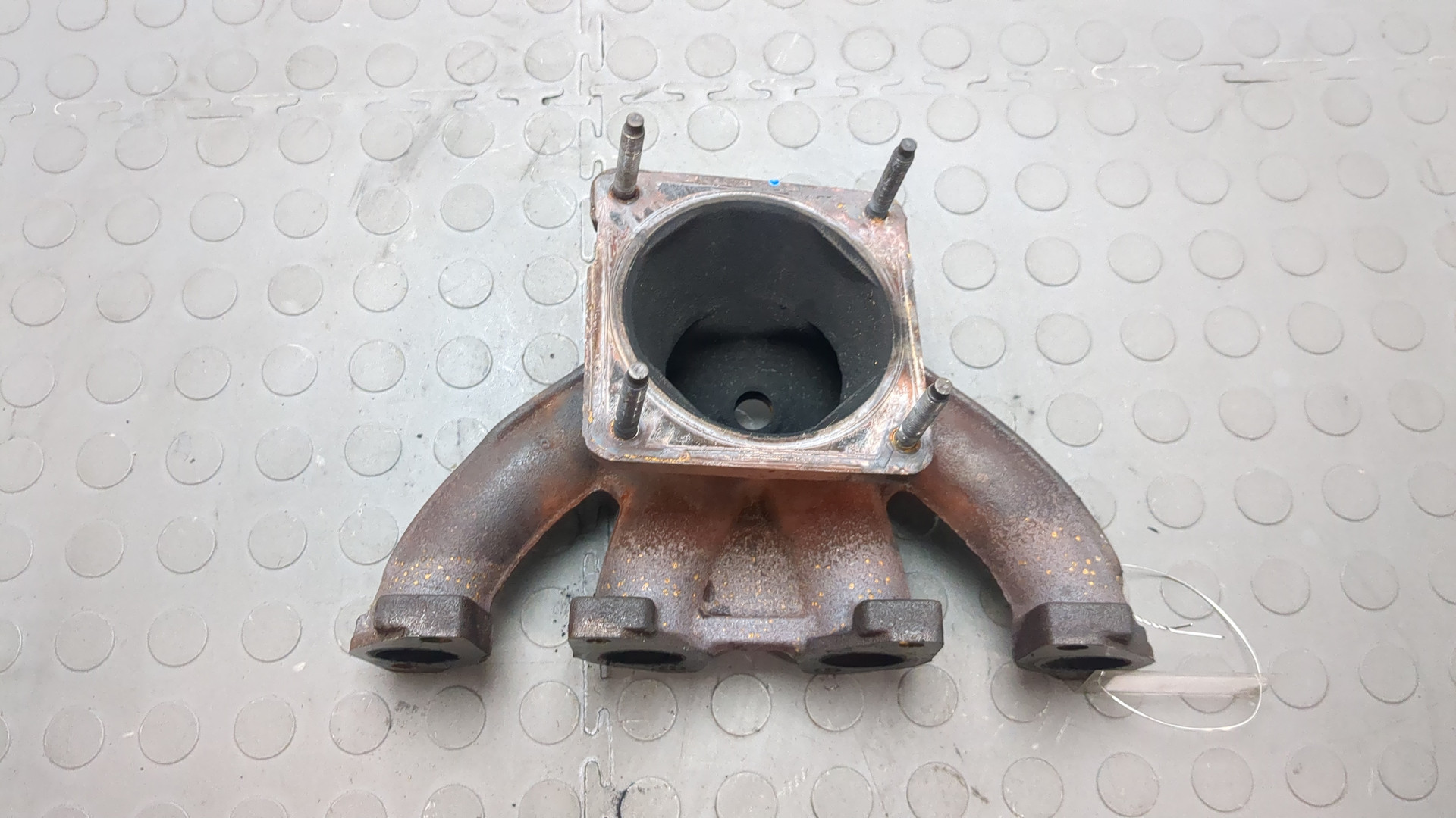 Коллектор выпускной