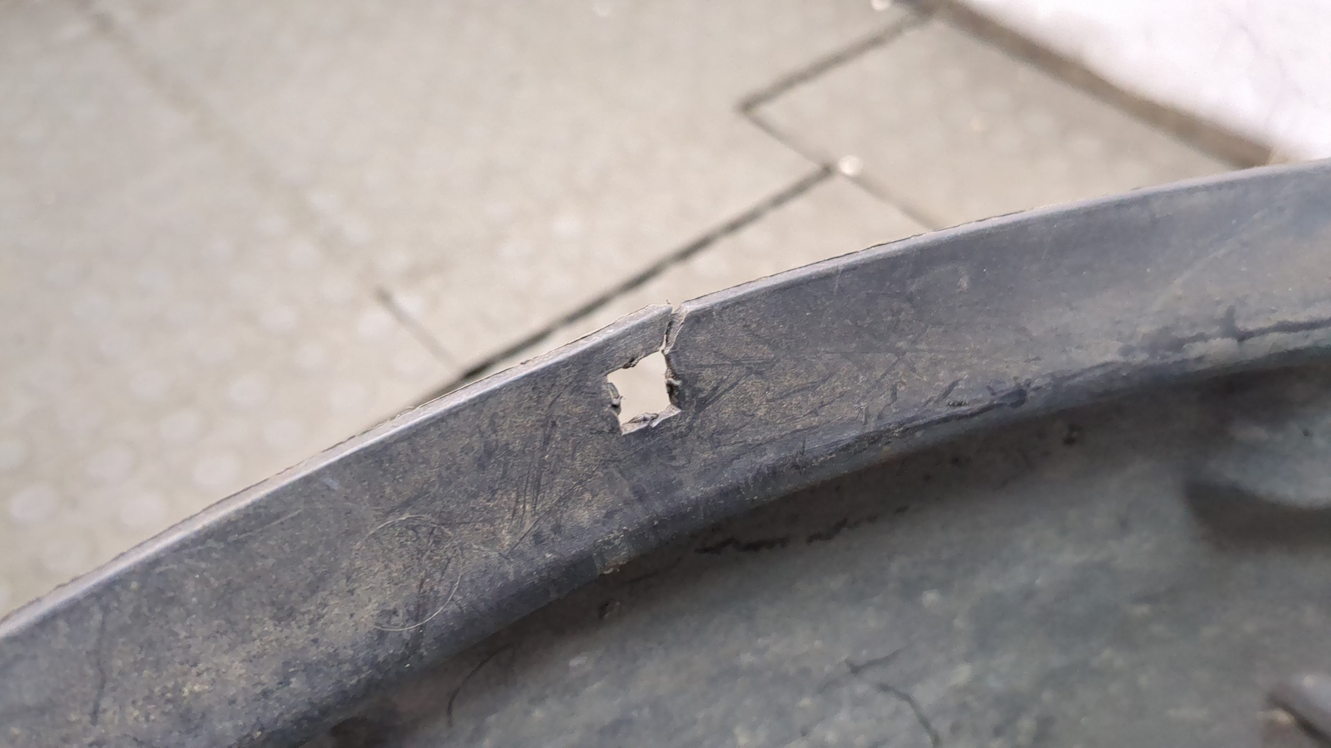 Локер передний левый