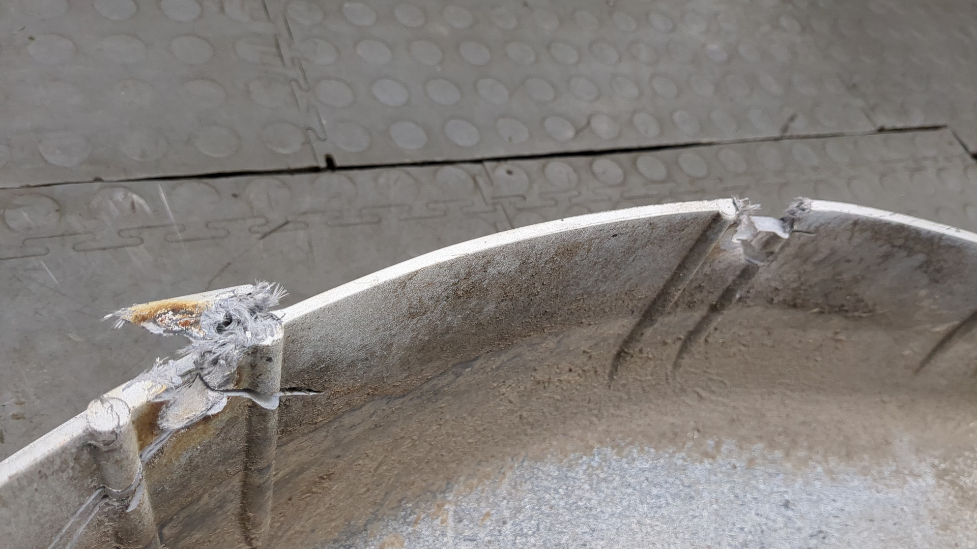 Подножка правая