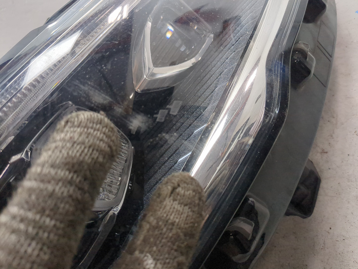 Фара правая