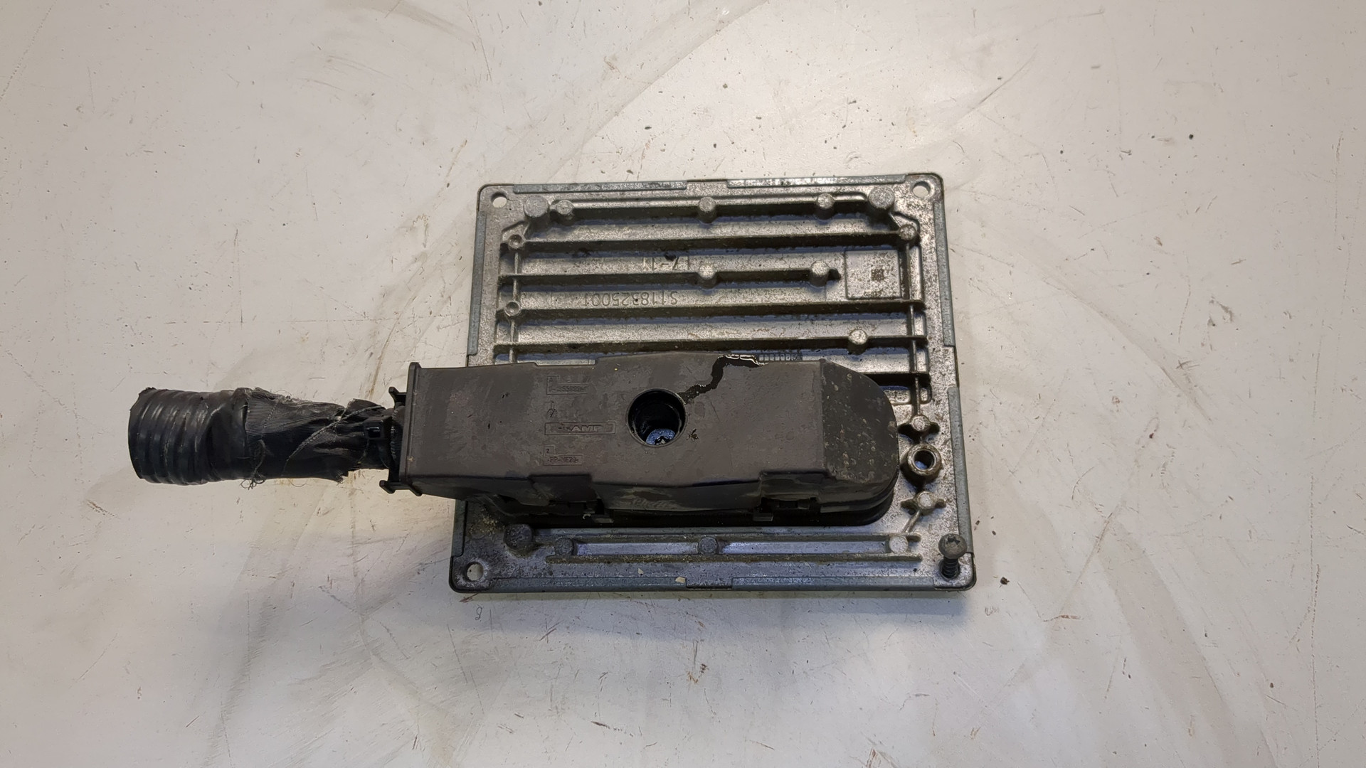 Блок управления двигателем