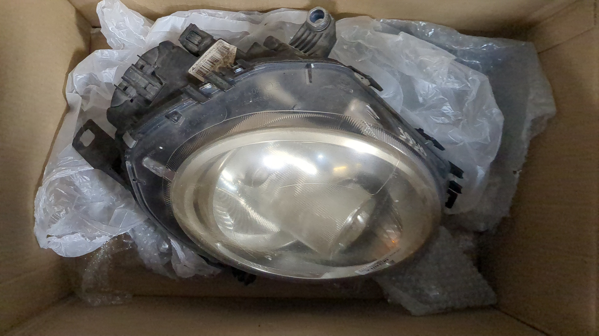 Фара правая