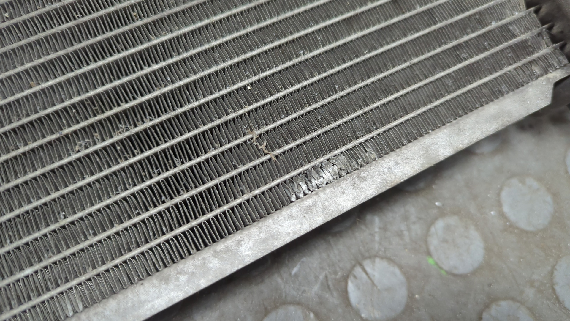 Радиатор охлаждения двигателя основной