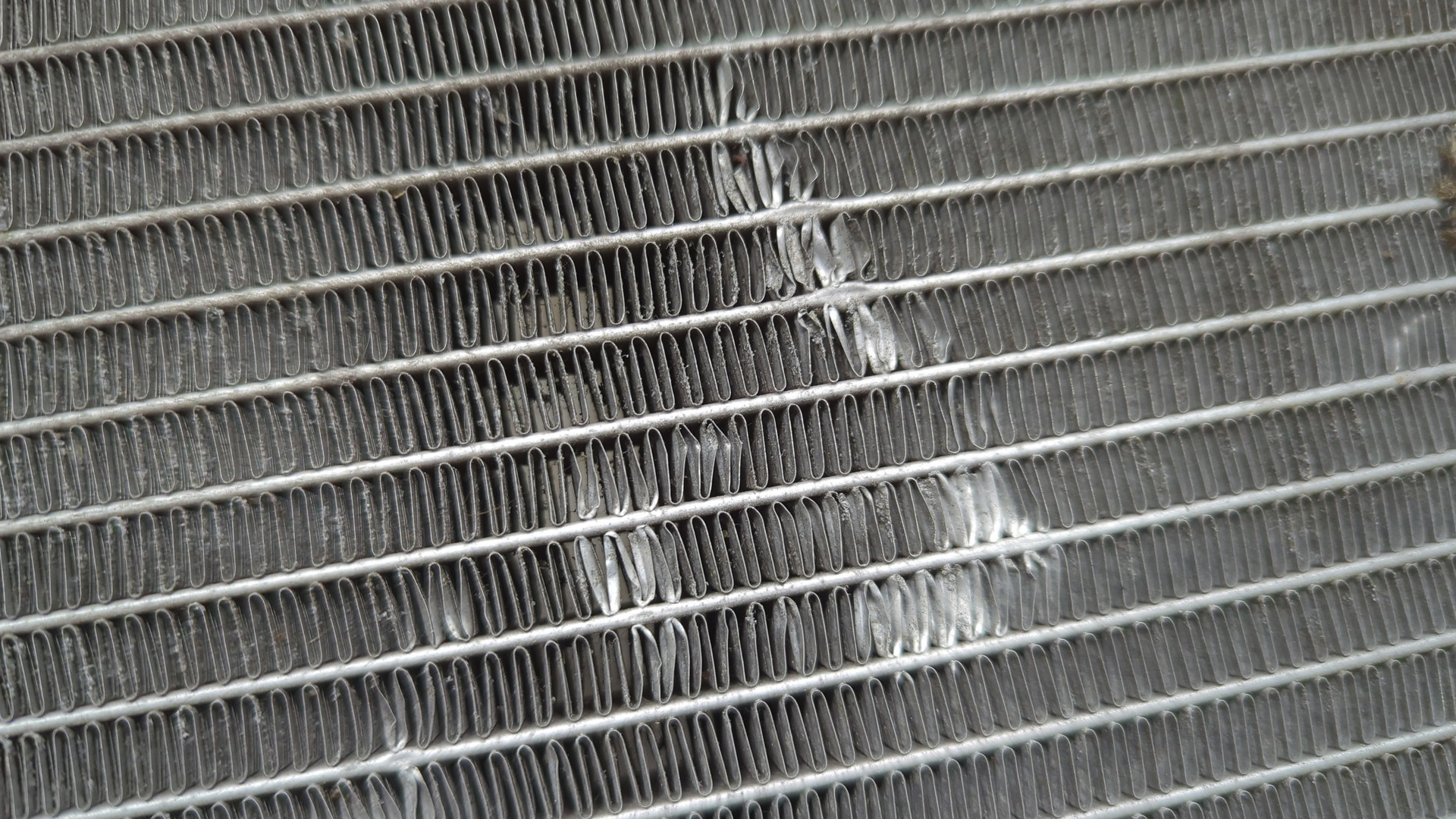 Радиатор охлаждения двигателя основной