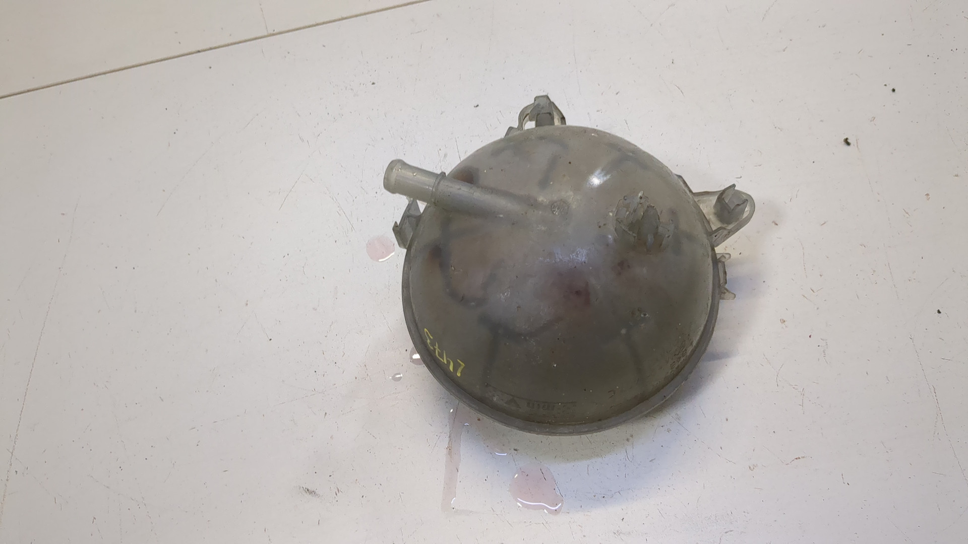 Бачок расширительный