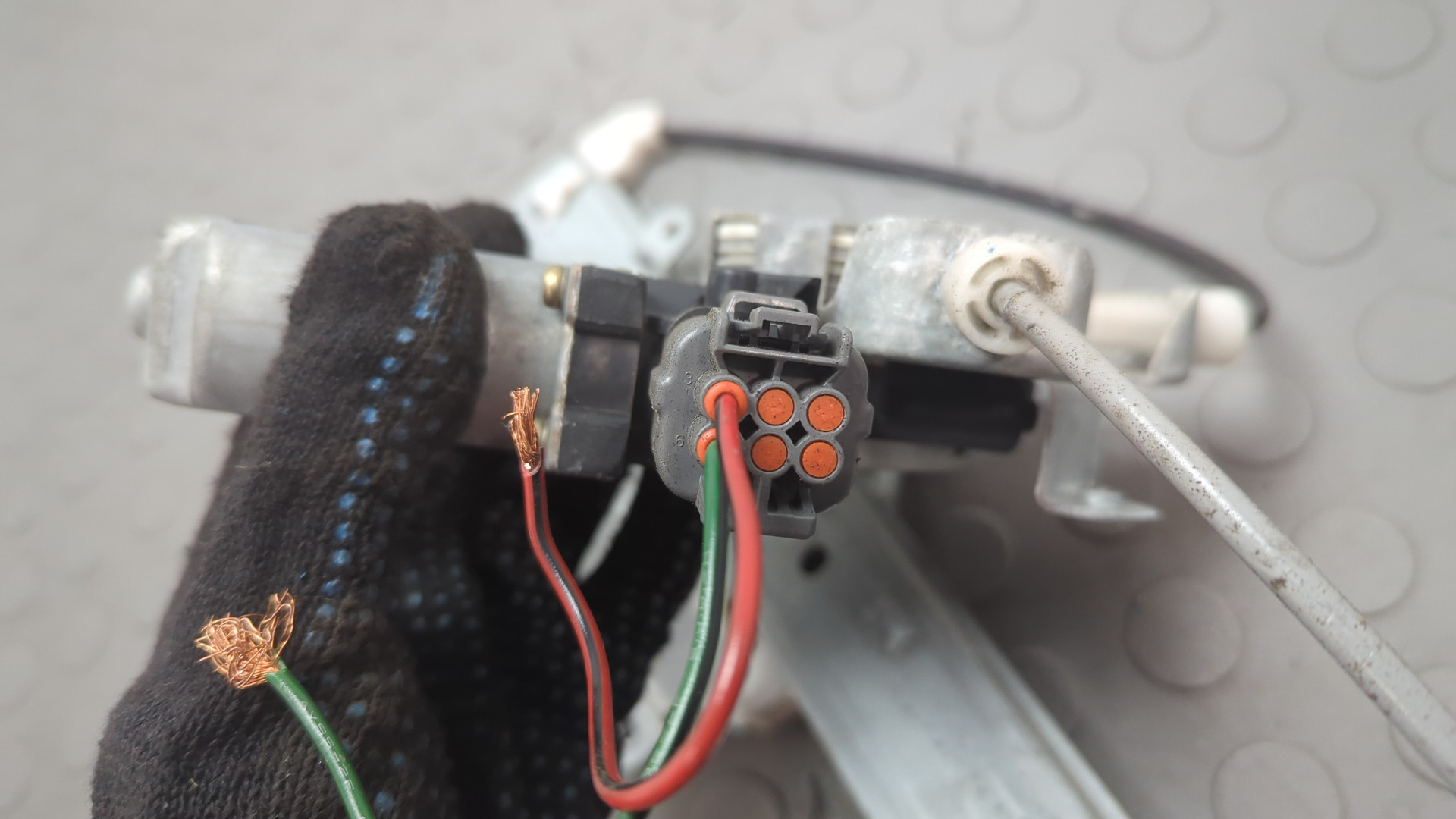 Стеклоподъемник электр. передний правый