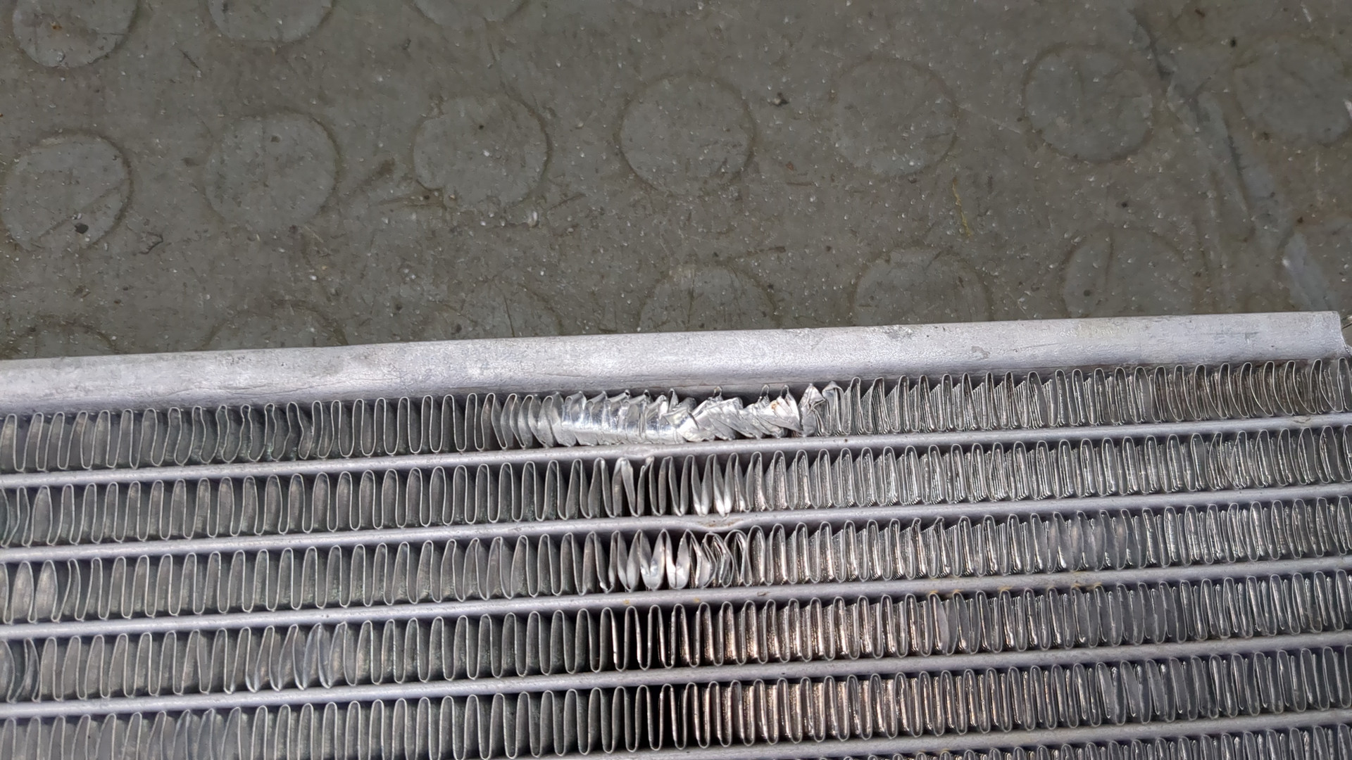 Радиатор охлаждения двигателя основной