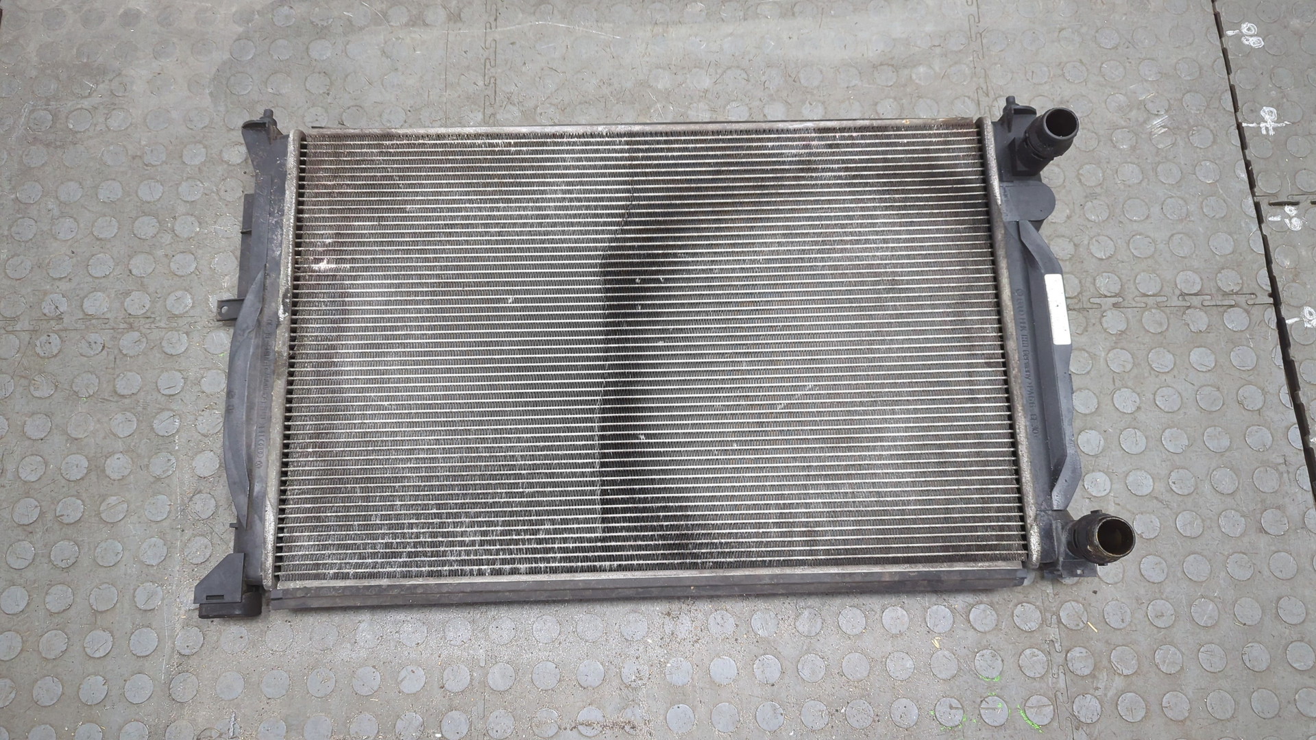 Радиатор охлаждения двигателя основной