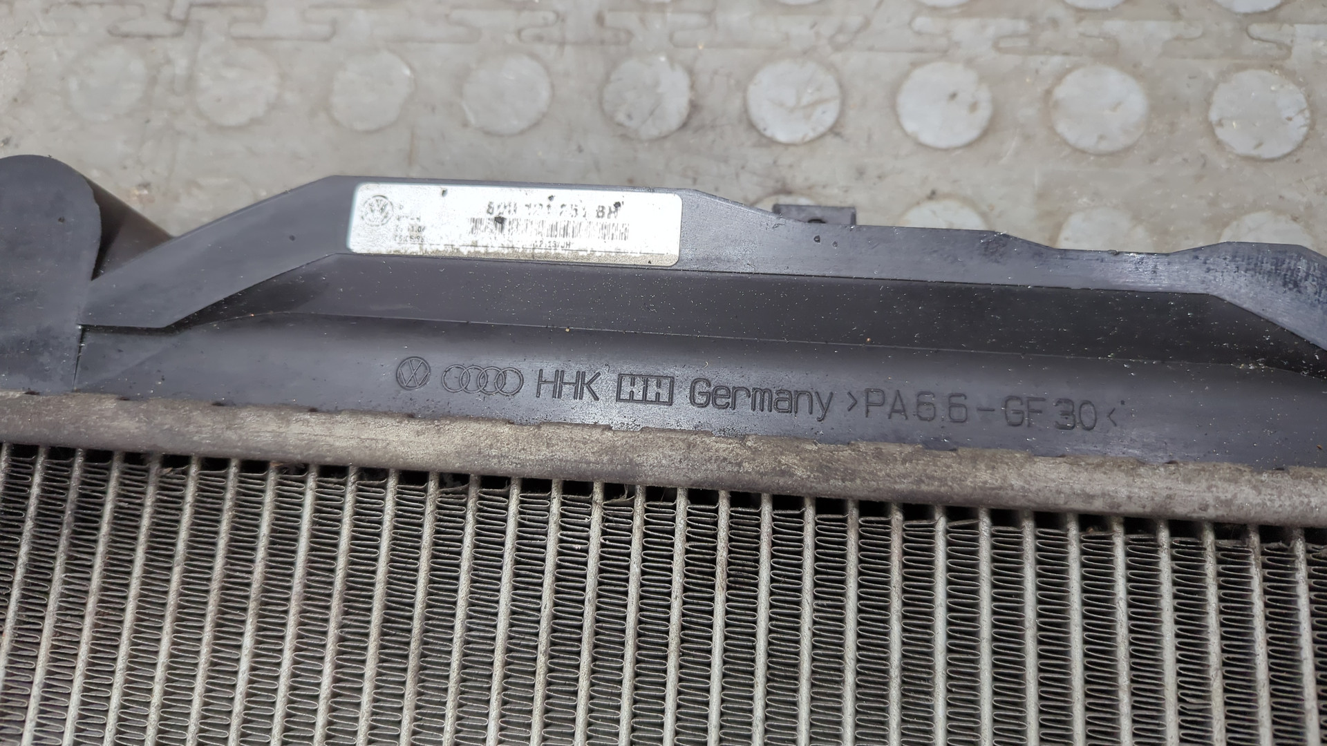 Радиатор охлаждения двигателя основной