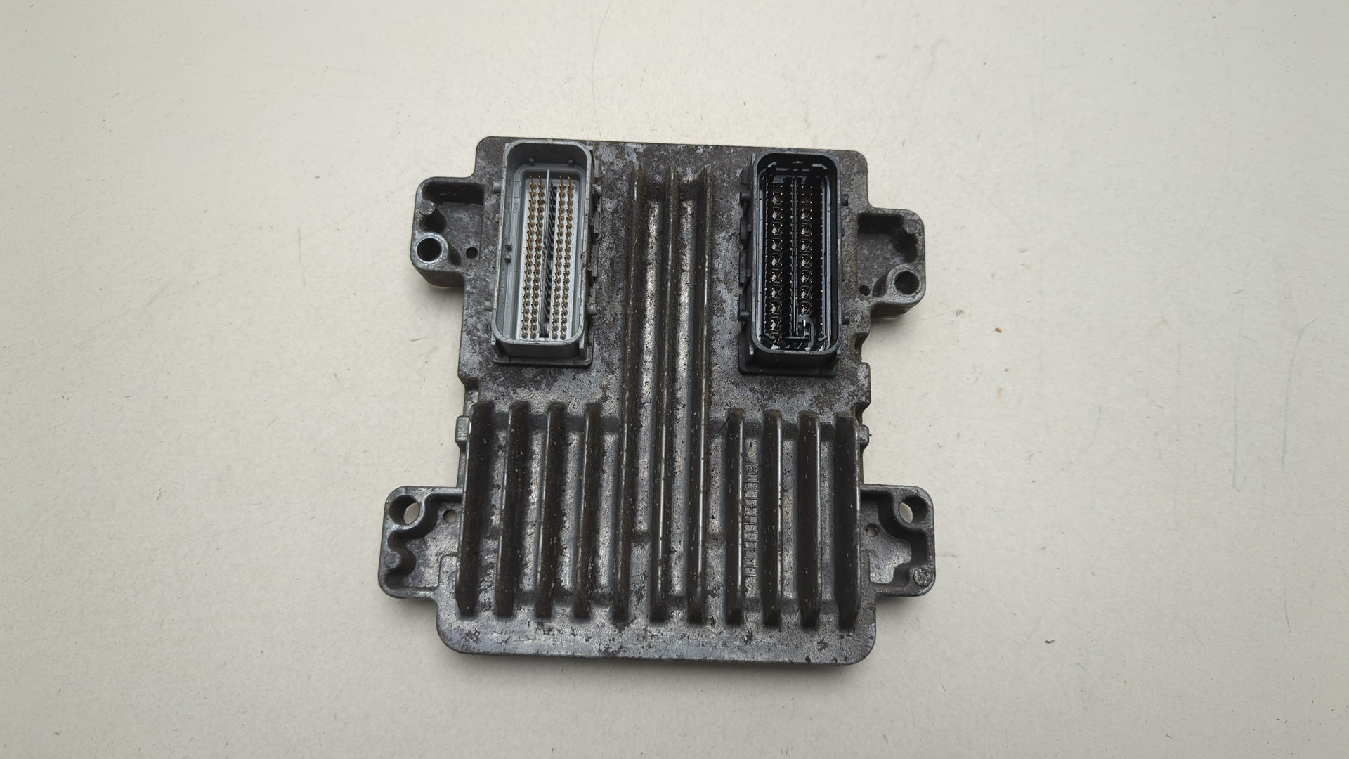 Блок управления двигателем