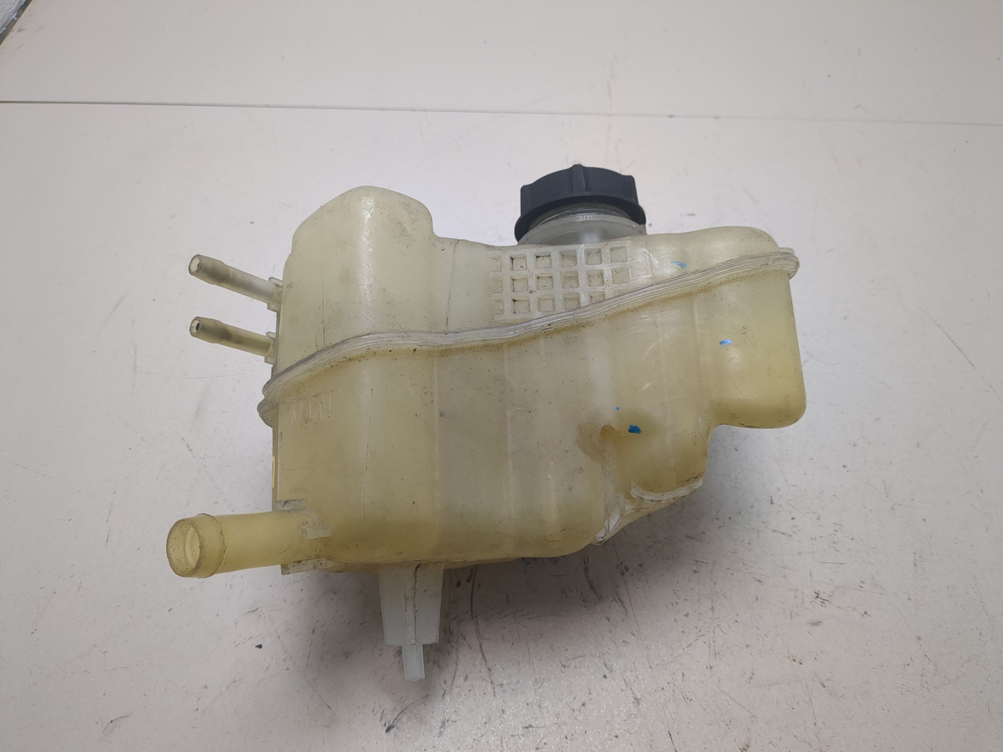 Бачок расширительный