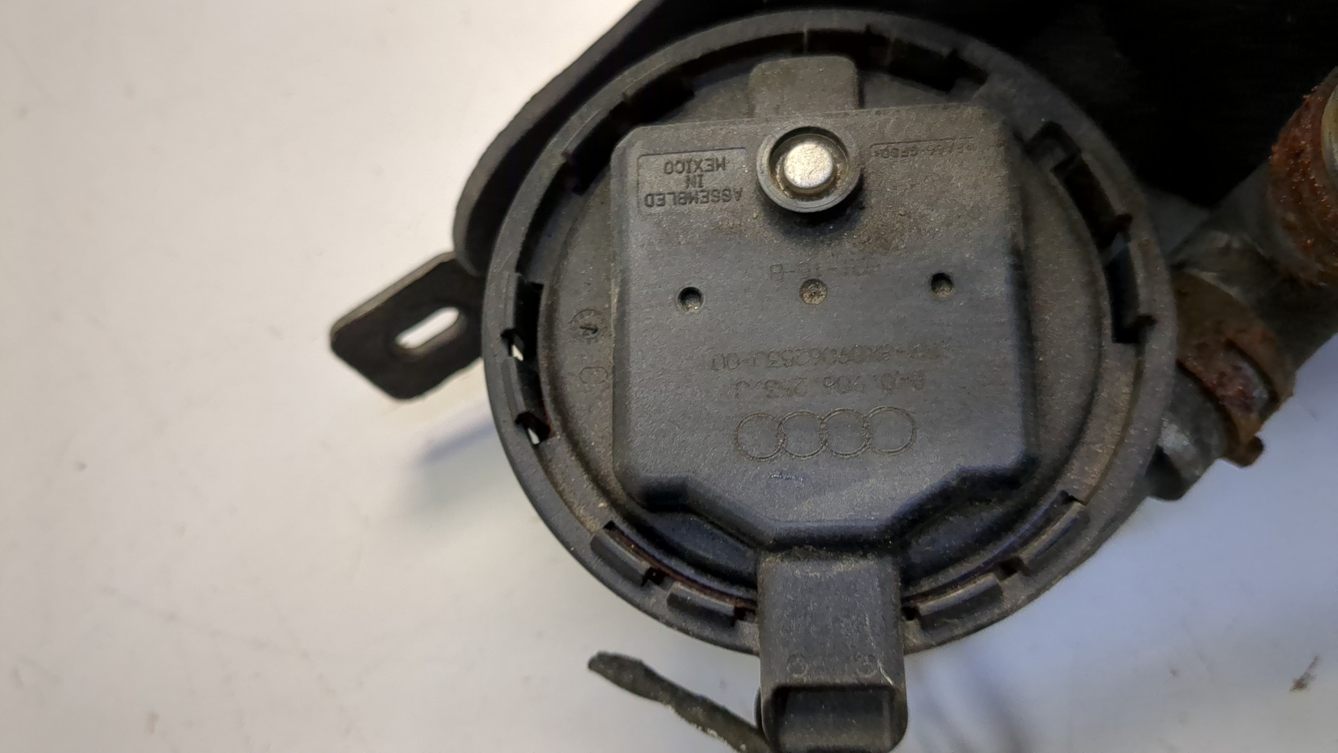 Абсорбер (фильтр угольный)