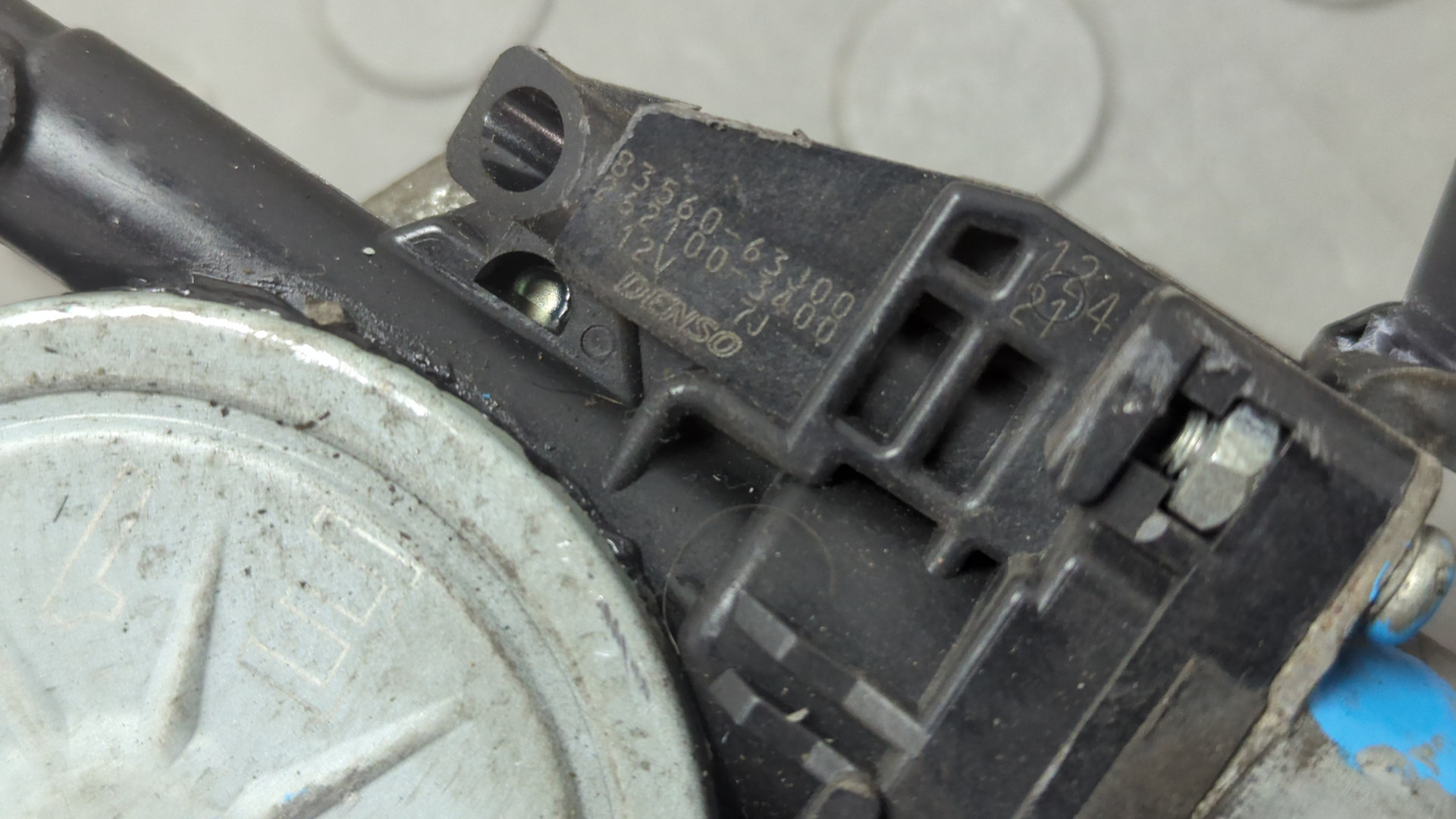 Стеклоподъемник электр. передний левый