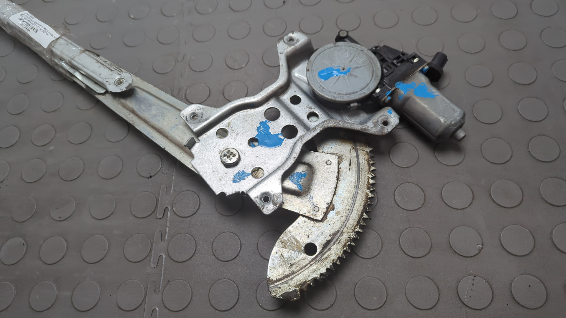 Стеклоподъемник электр. передний левый