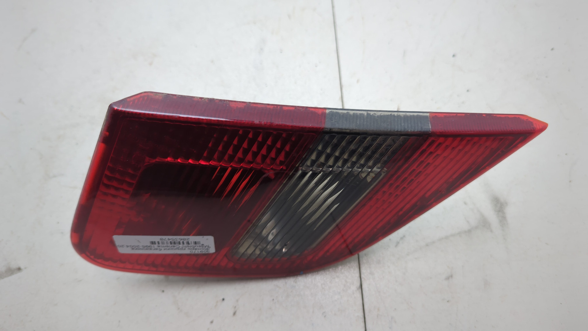 Фонарь задний внутренний левый