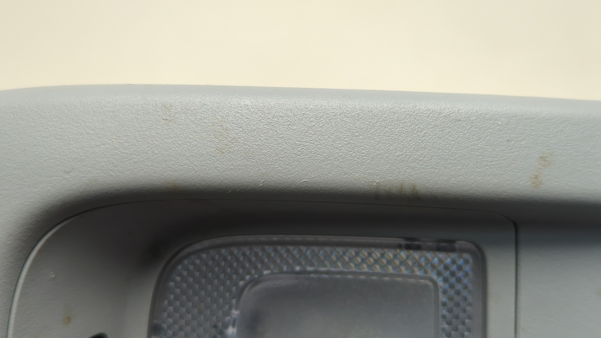 Плафон салонный