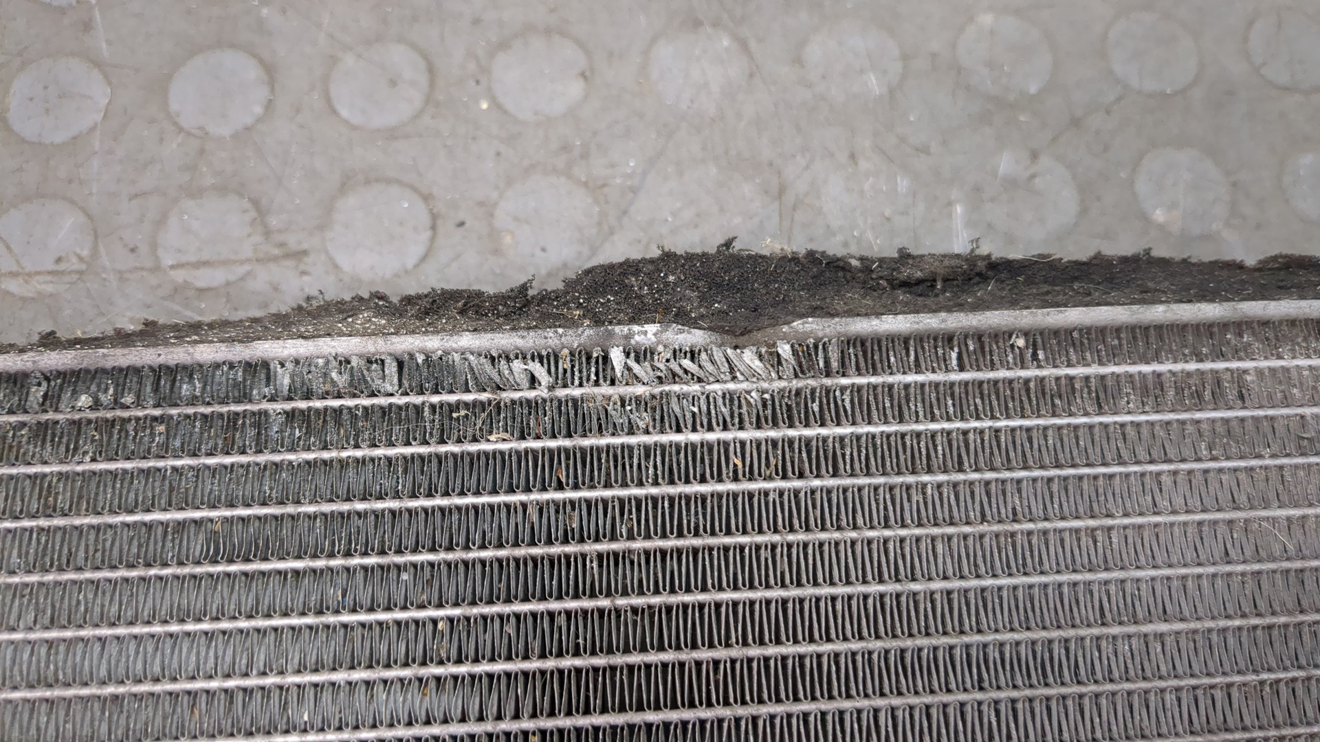 Радиатор охлаждения двигателя основной