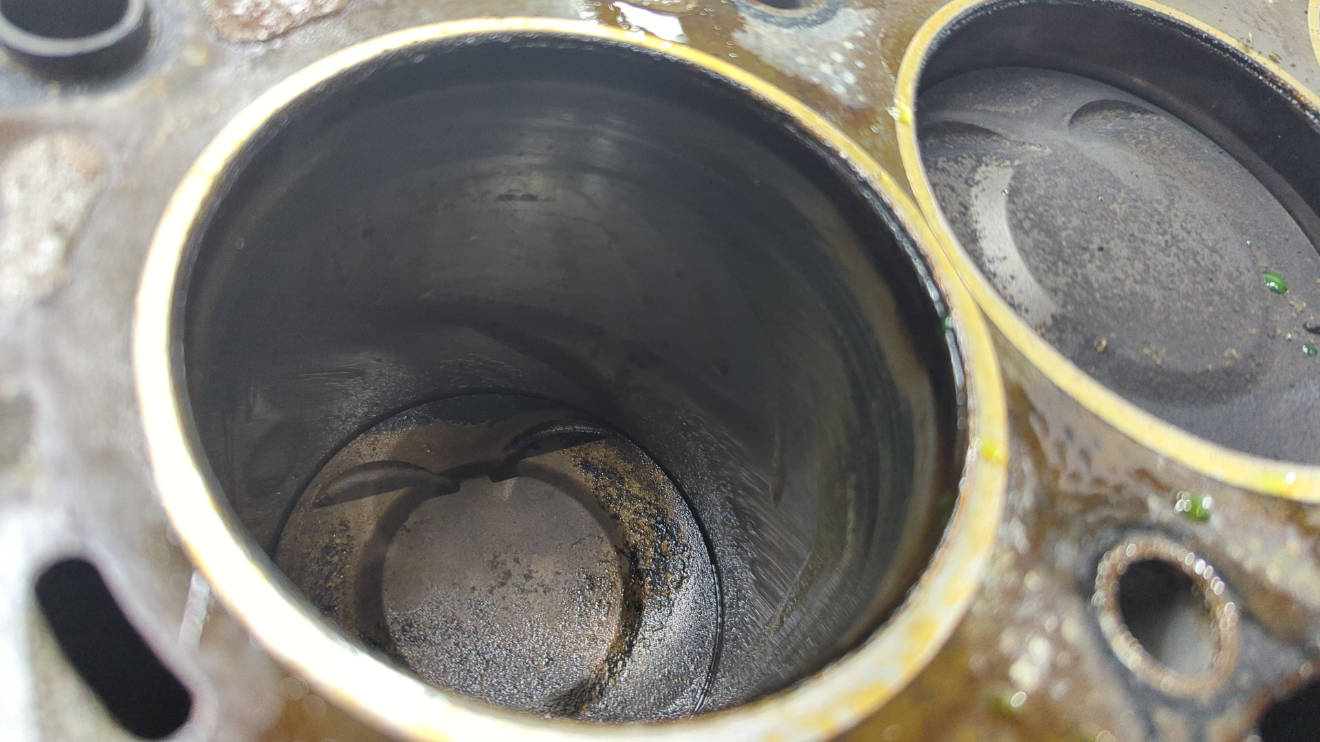 Блок двигателя