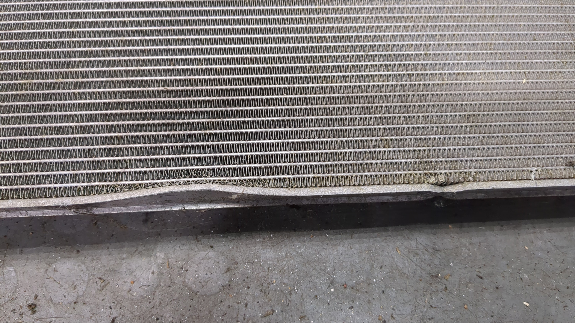 Радиатор охлаждения двигателя основной