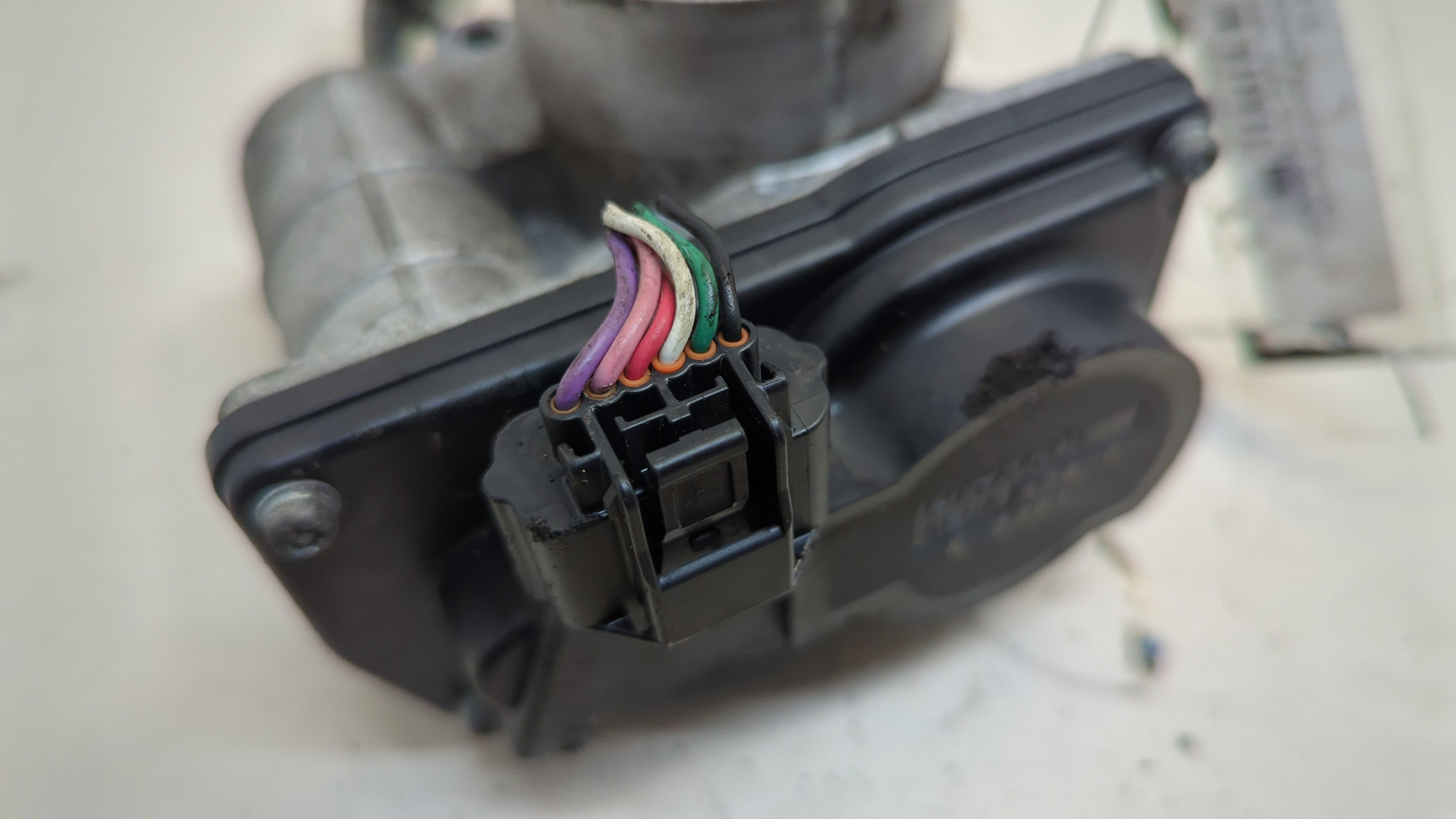 Заслонка дроссельная электрическая