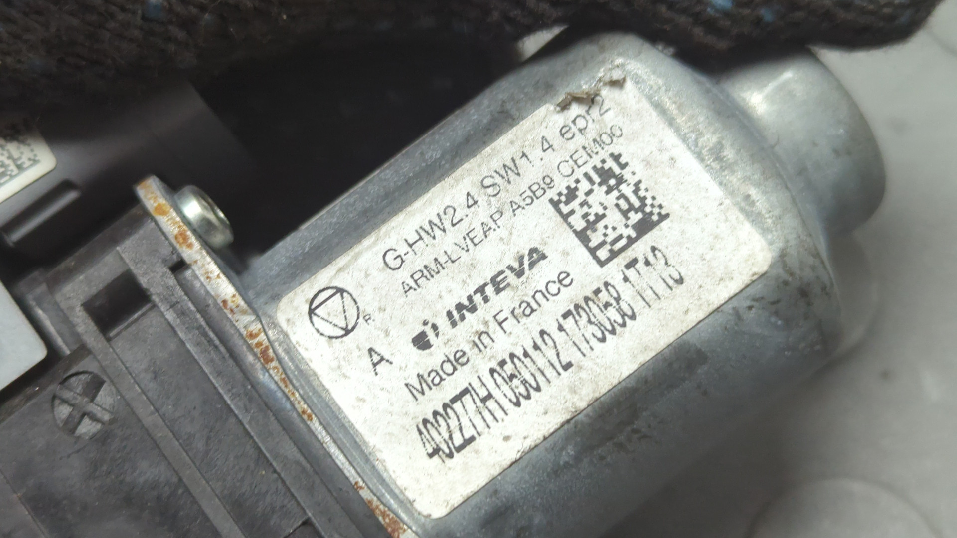 Стеклоподъемник электр. передний левый