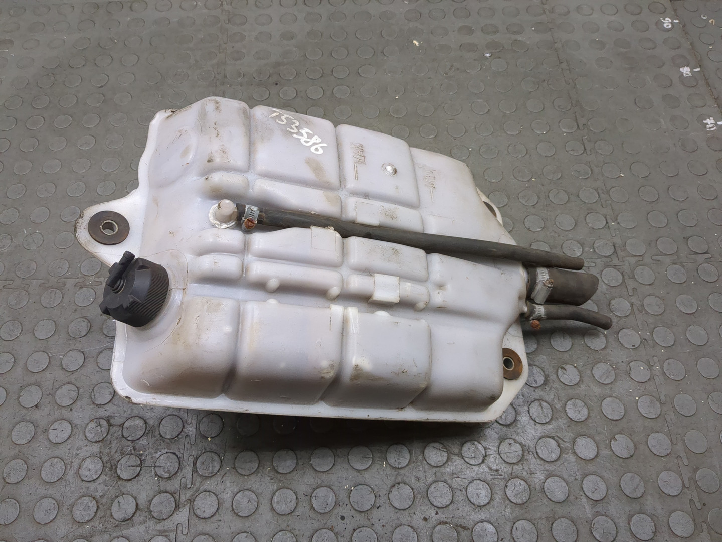 Бачок расширительный