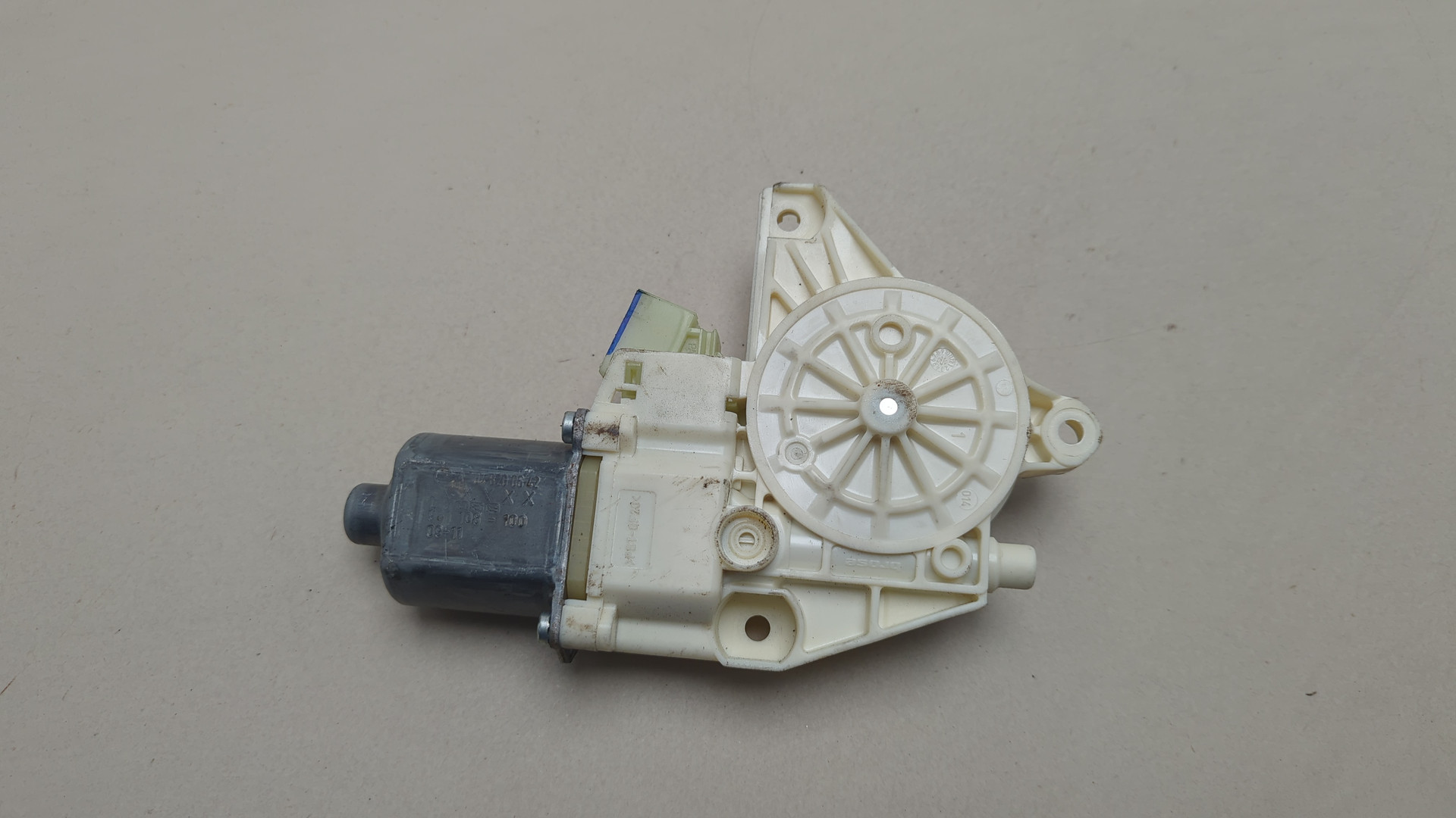 Моторчик стеклоподъемника