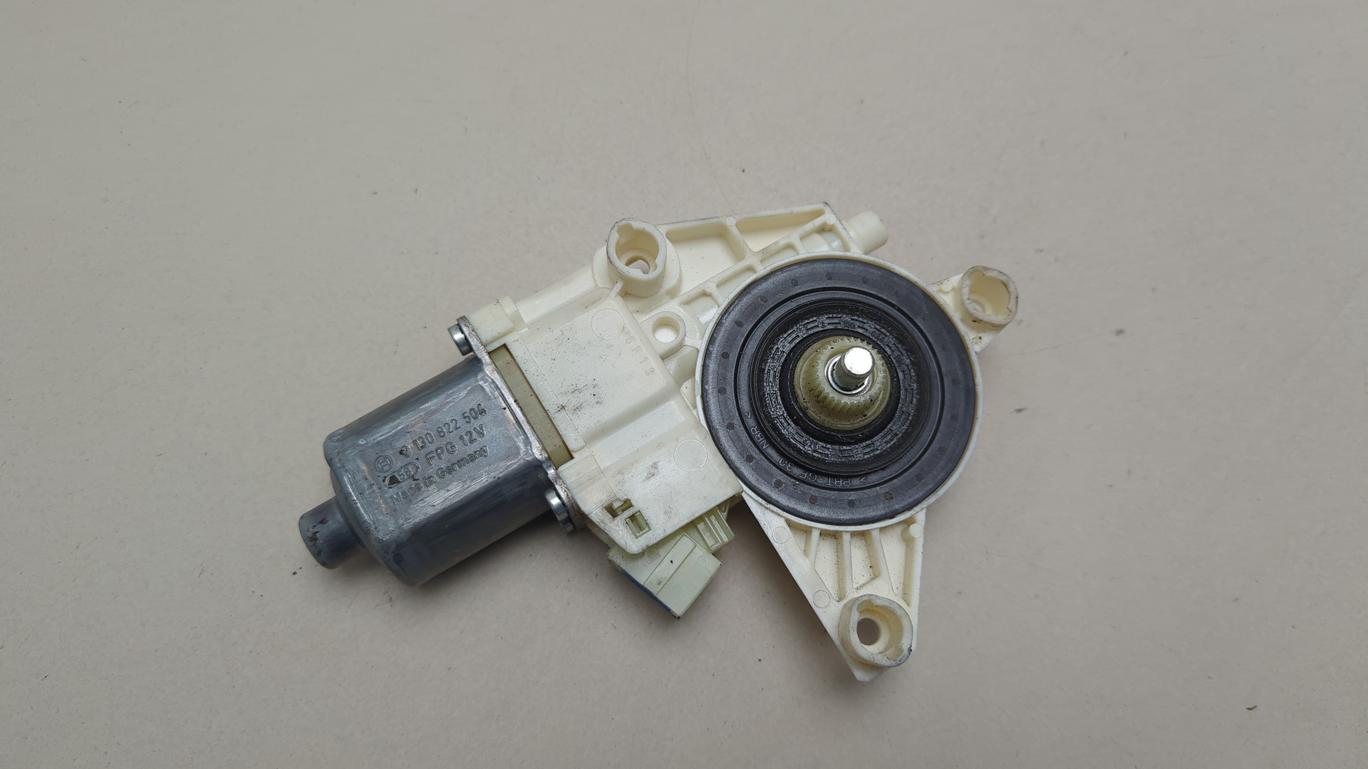 Моторчик стеклоподъемника