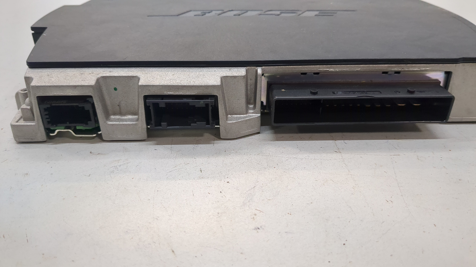 Усилитель акустической системы