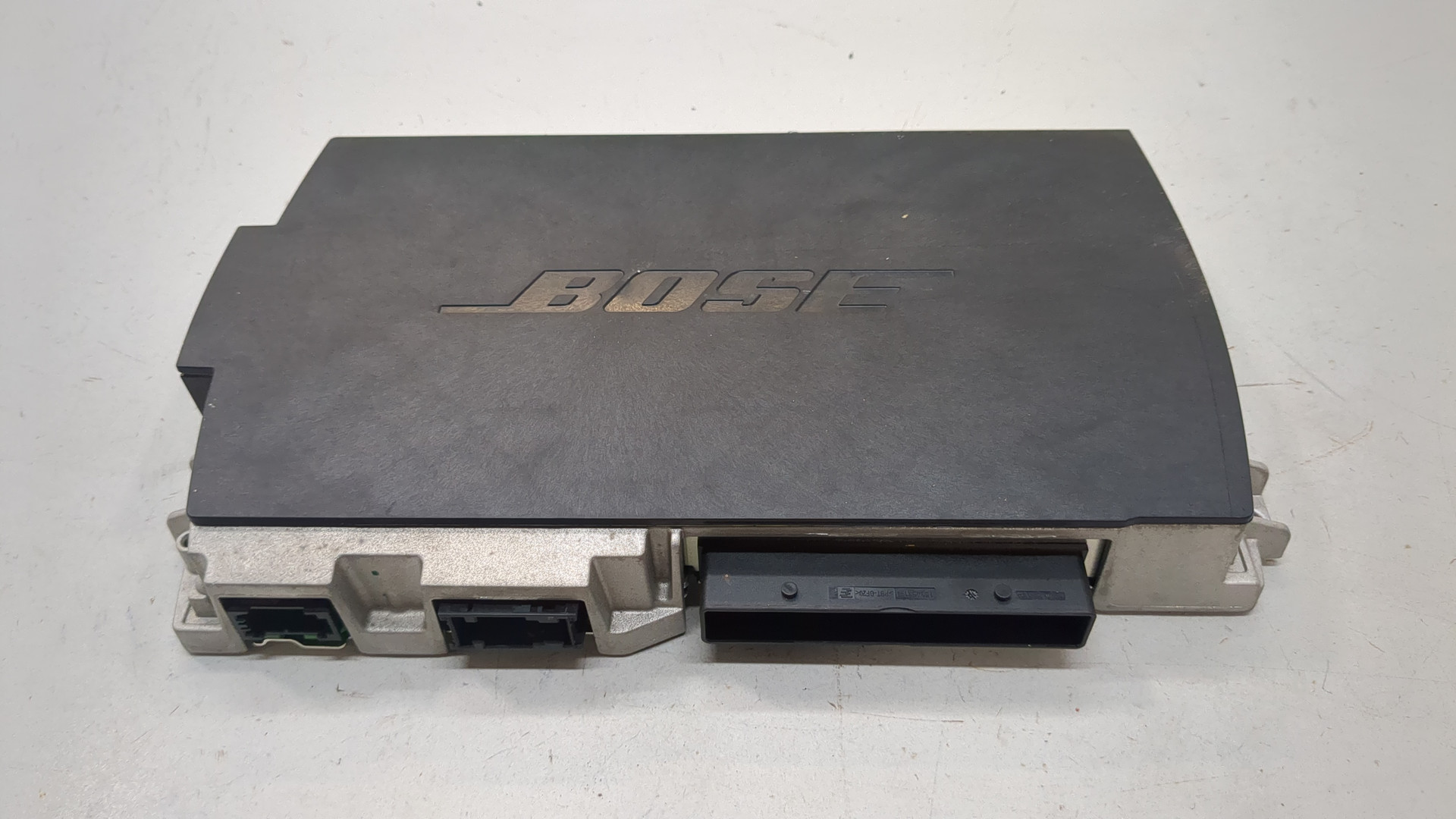 Усилитель акустической системы