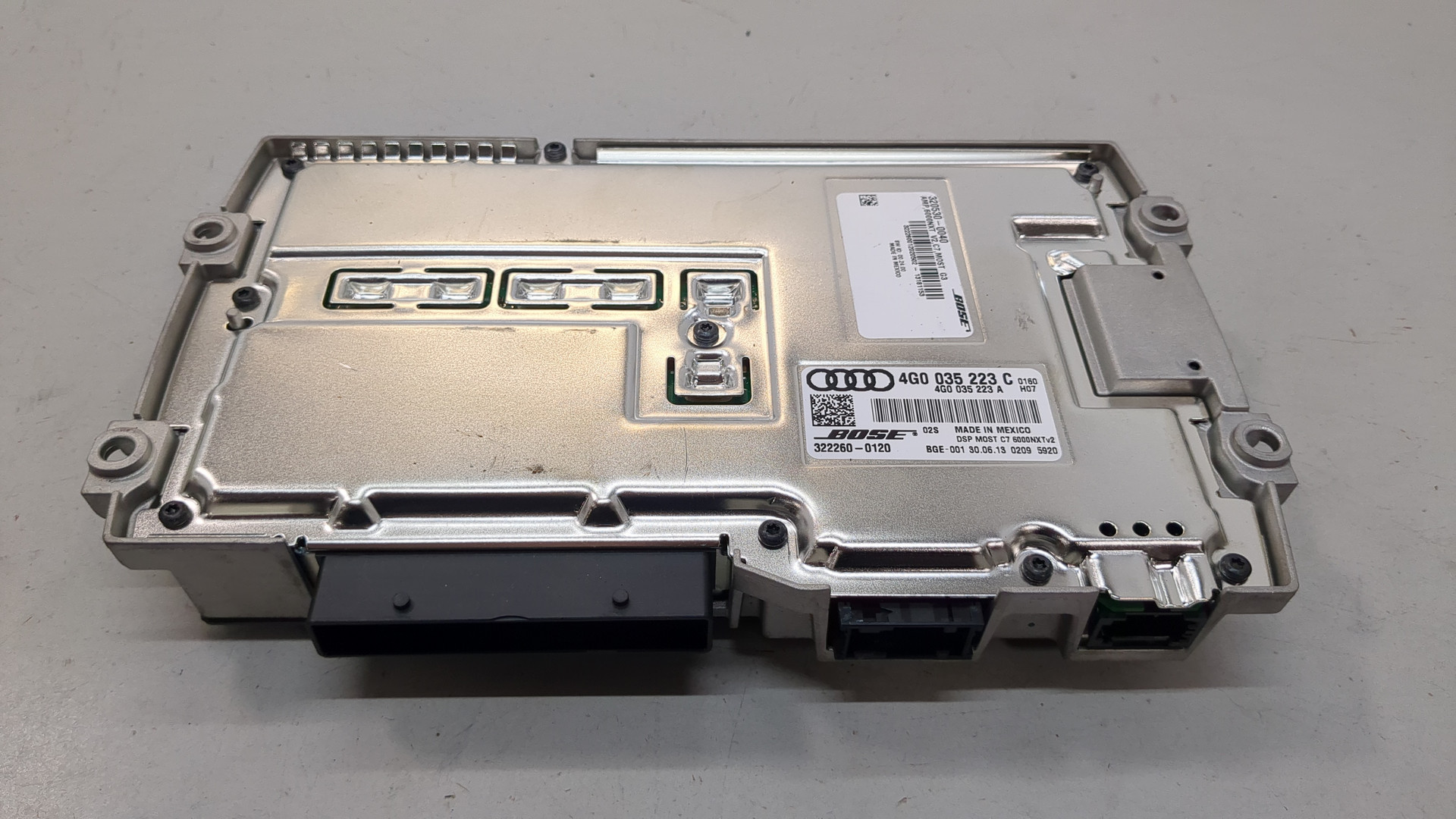 Усилитель акустической системы