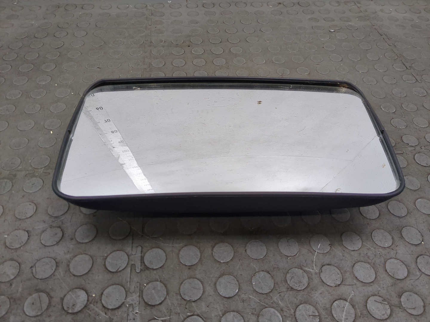 Зеркало заднего вида