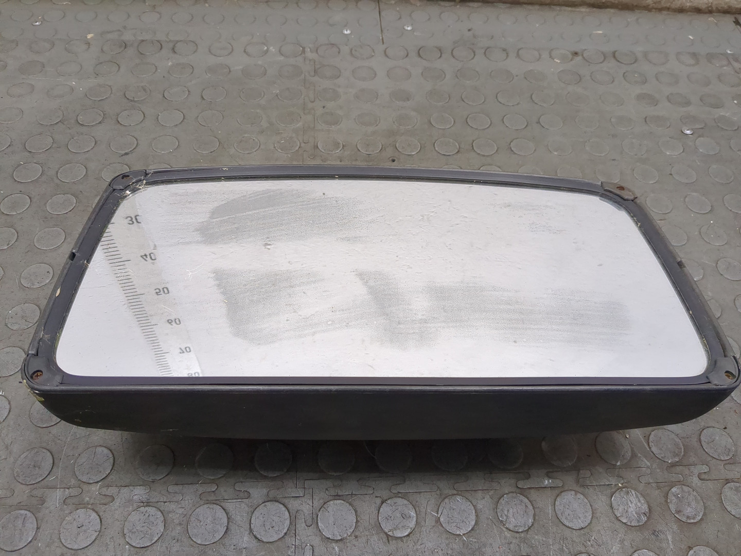 Зеркало заднего вида