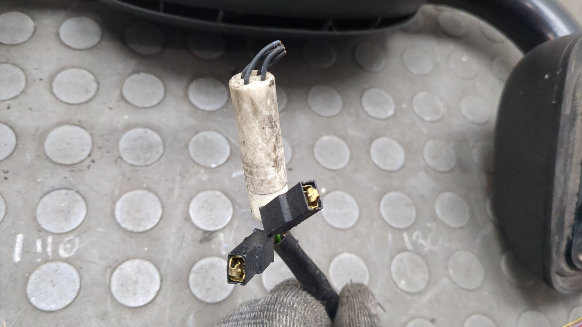 Зеркало заднего вида