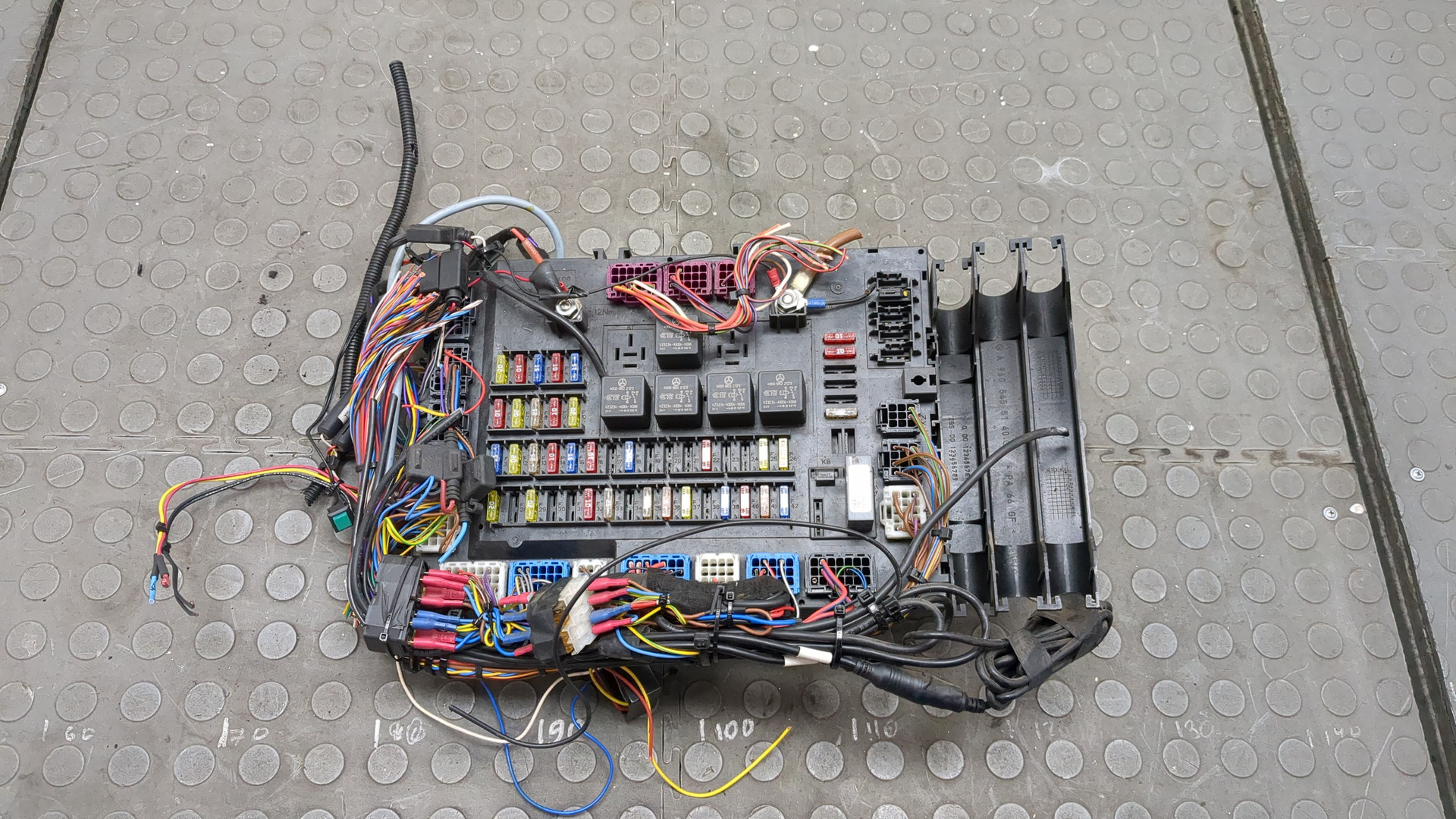 Блок предохранителей