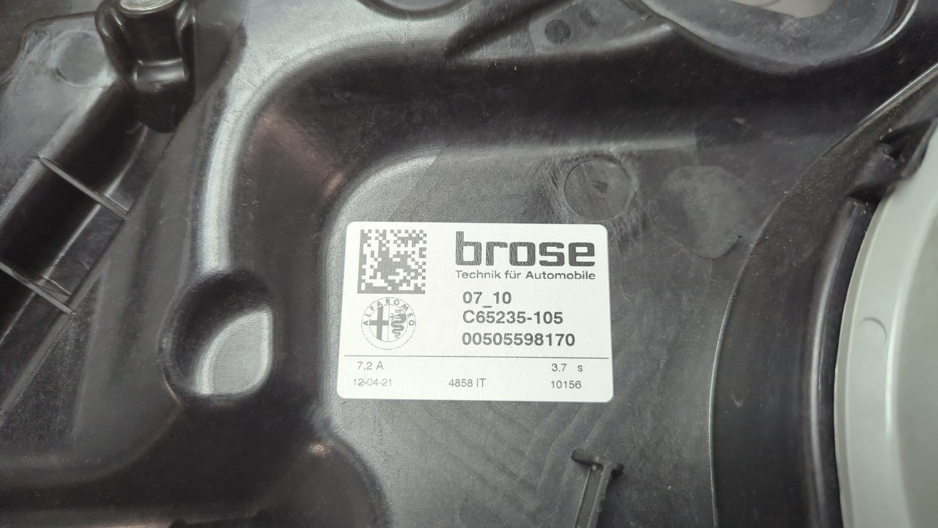 Стеклоподъемник электр. передний левый