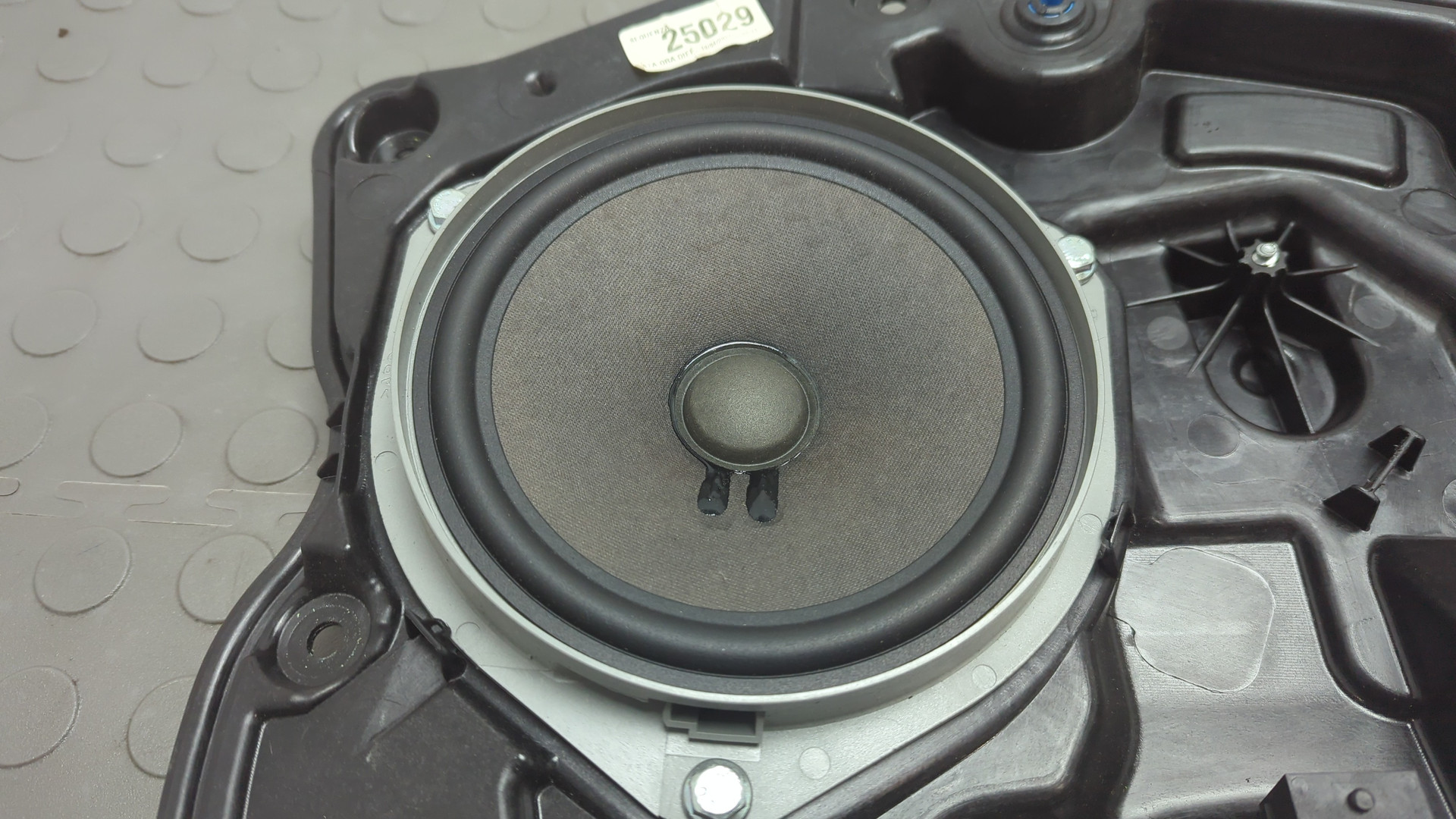 Стеклоподъемник электр. задний левый