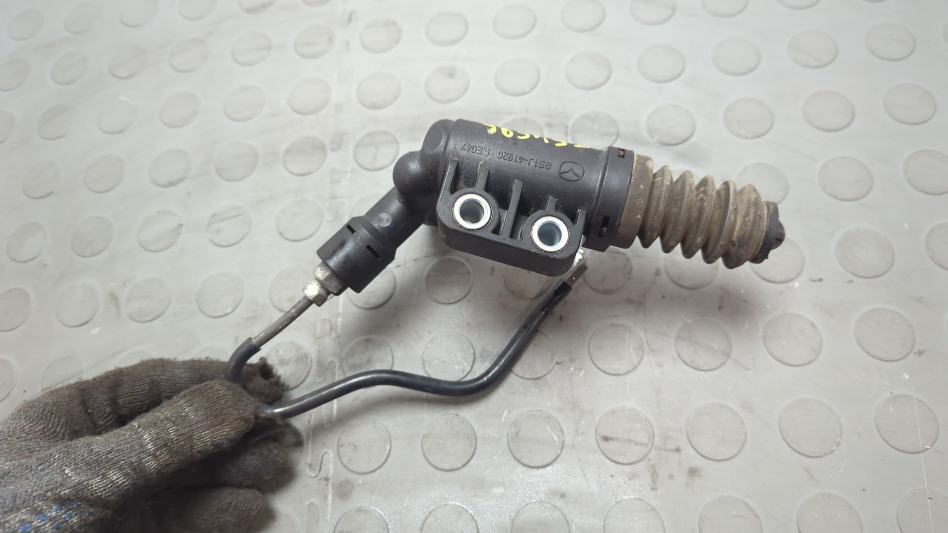 Цилиндр сцепления рабочий