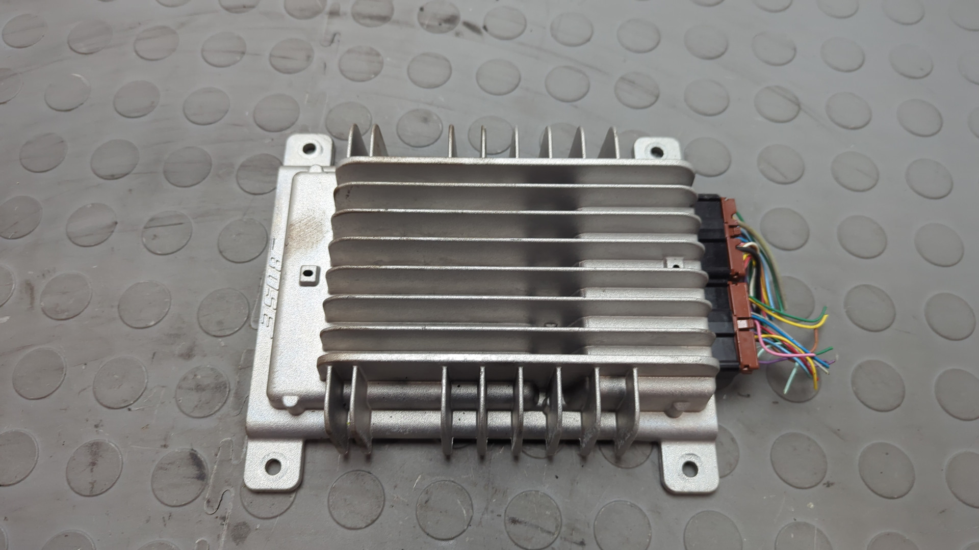 Усилитель акустической системы