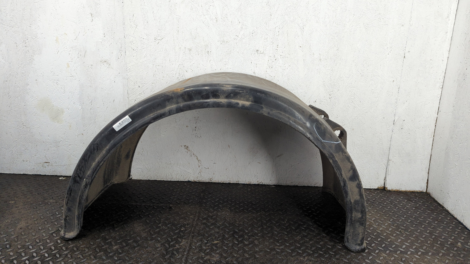 Крыло заднее левое