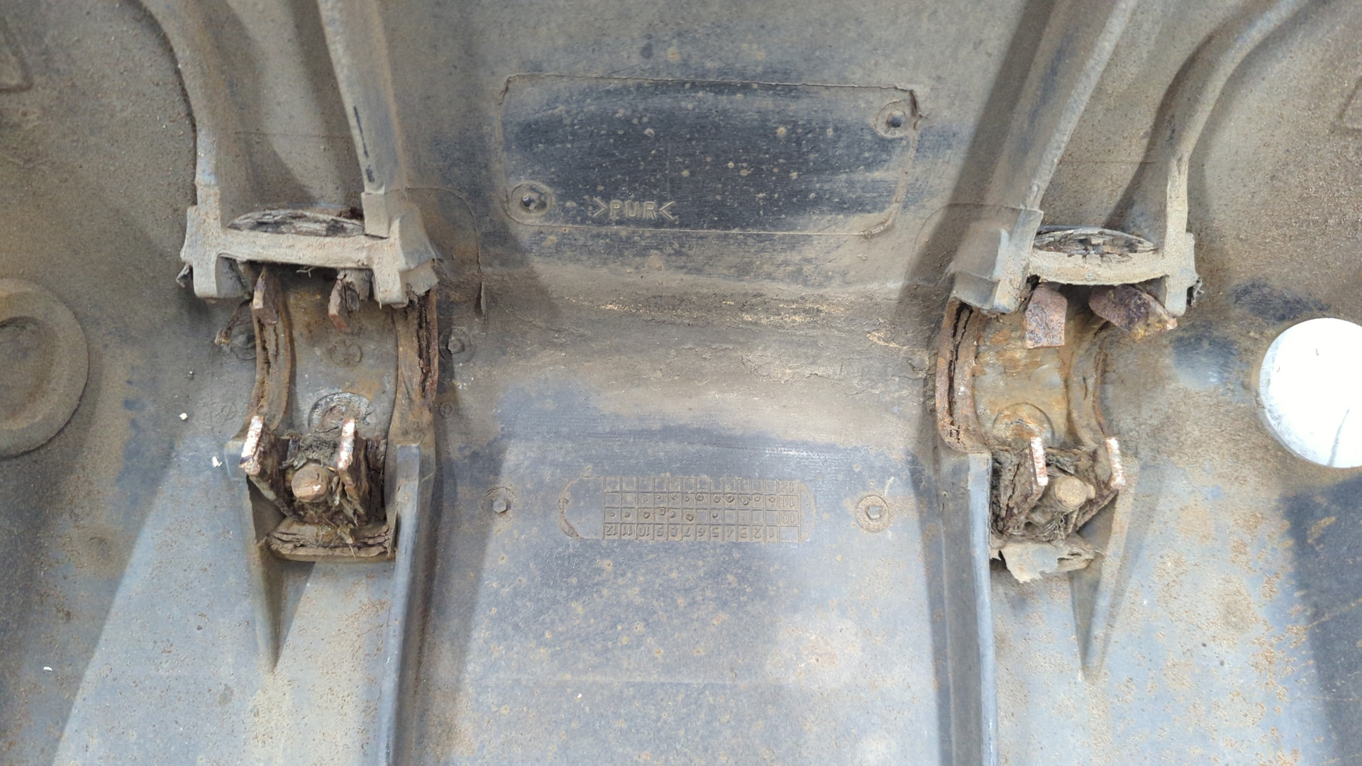 Крыло заднее левое