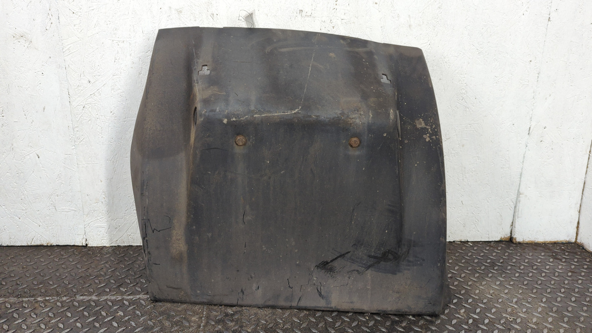 Крыло заднее левое