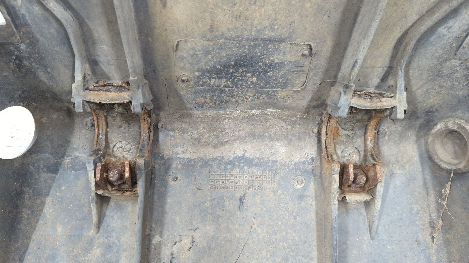 Крыло заднее правое