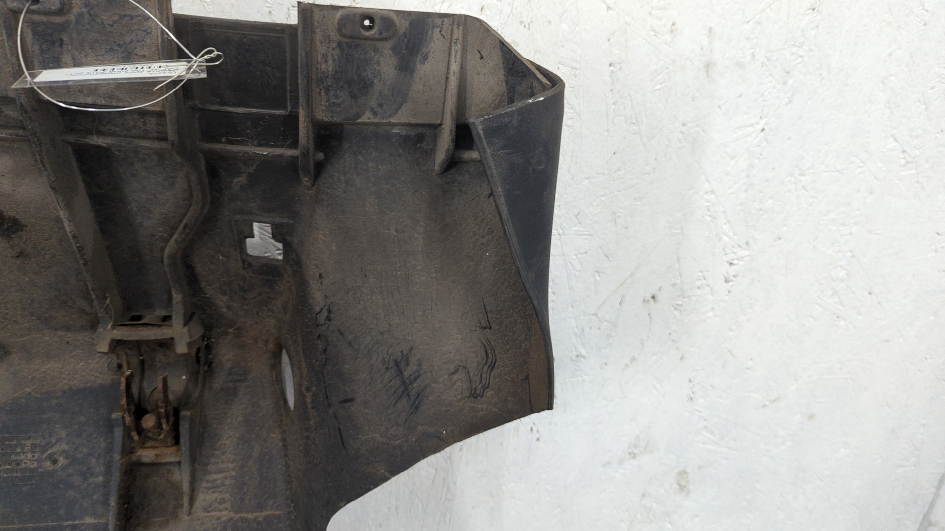 Крыло заднее левое