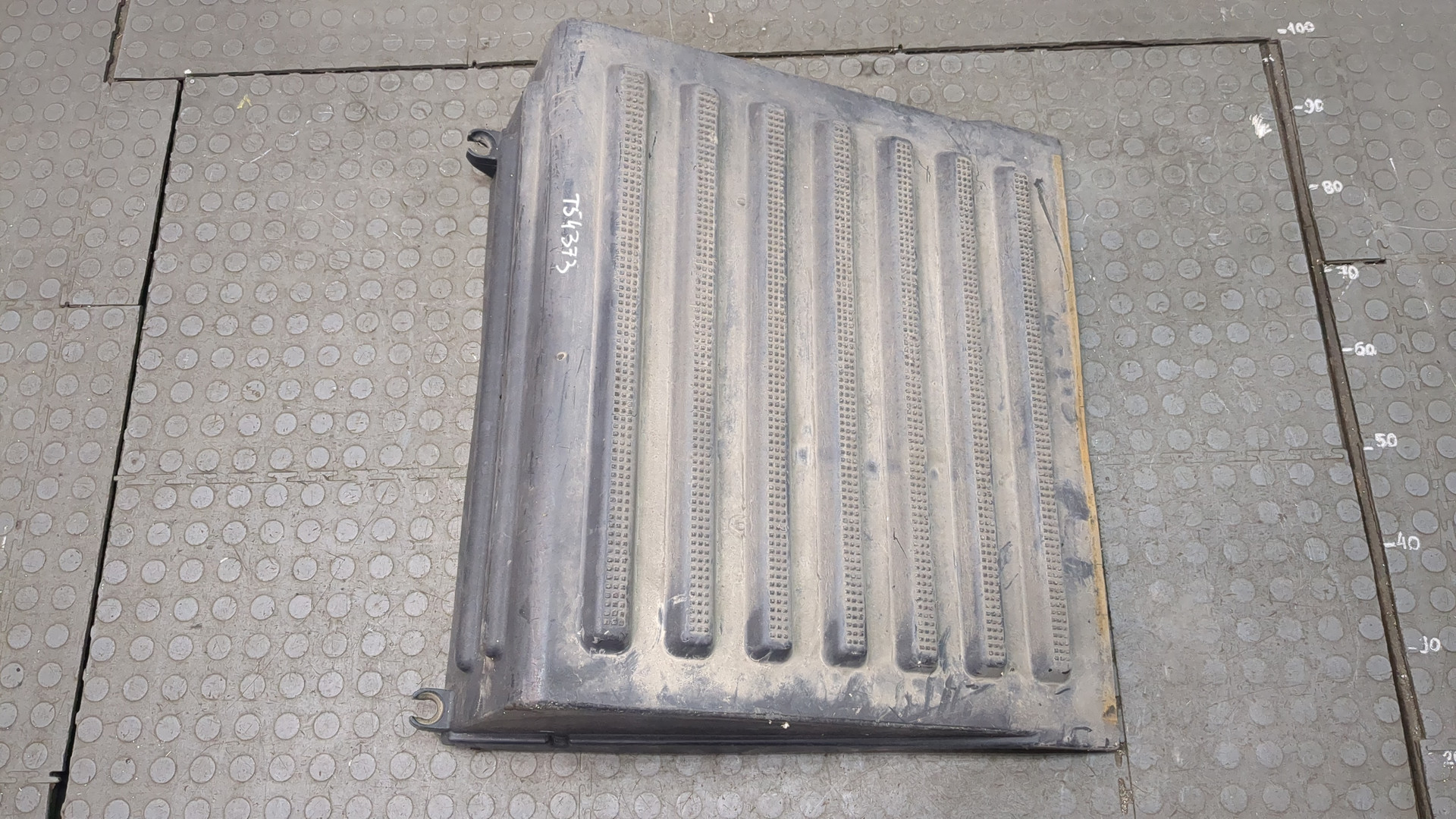 Крышка аккумулятора