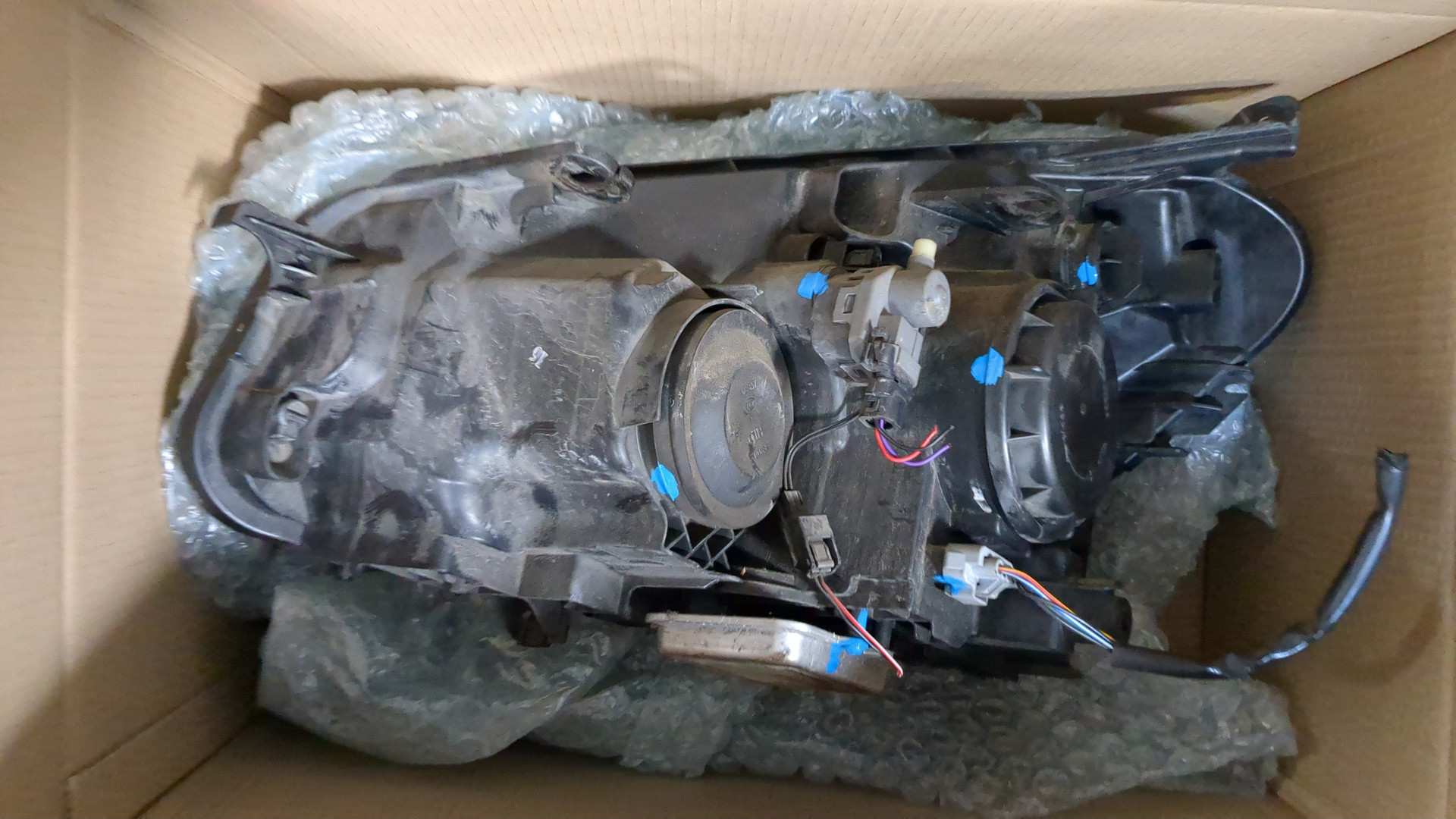 Фара правая